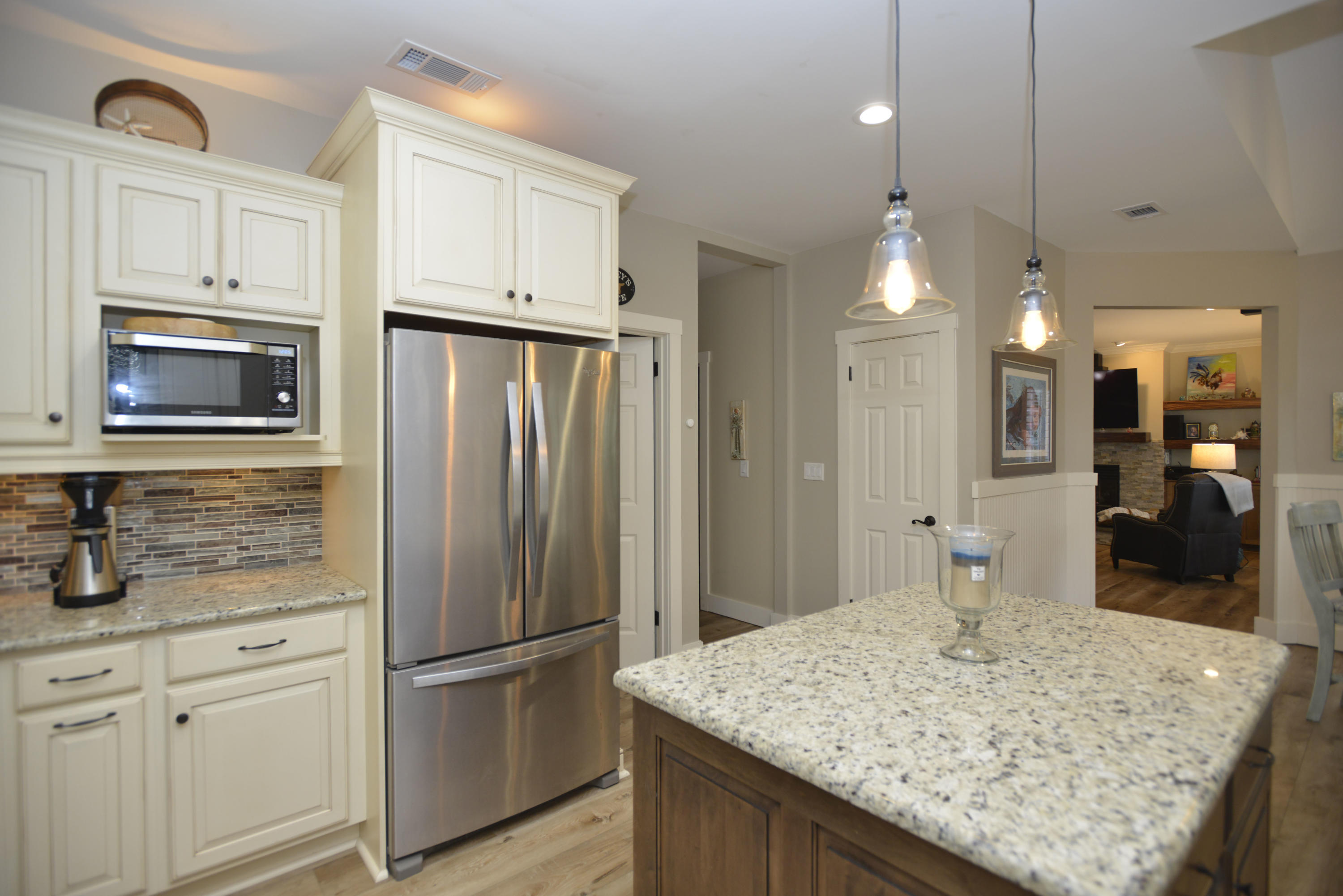 BOLTONS LANDING - Residential