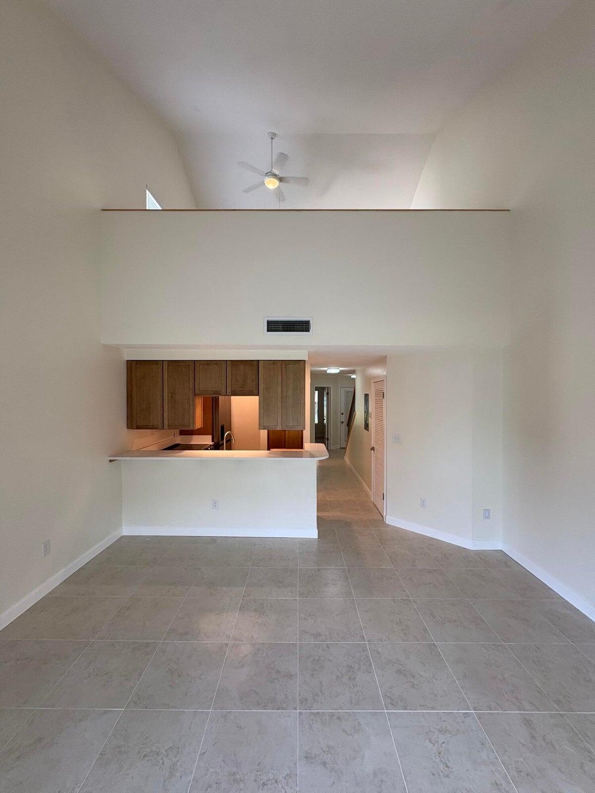 LAKESIDE CONDO AT BLUEWATER BAY - Residential Lease