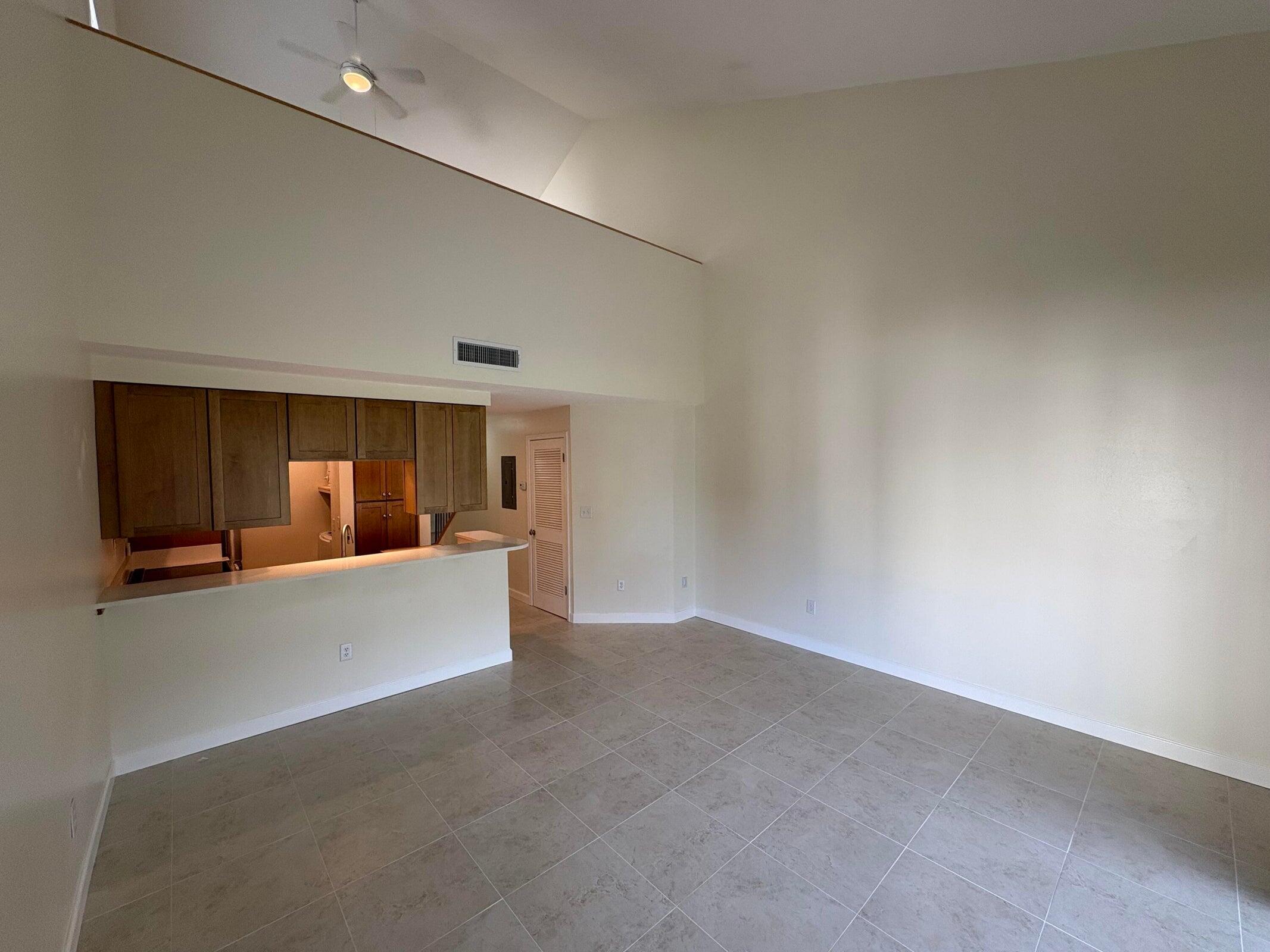 LAKESIDE CONDO AT BLUEWATER BAY - Residential Lease