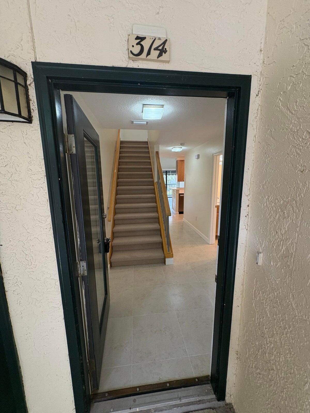 LAKESIDE CONDO AT BLUEWATER BAY - Residential Lease