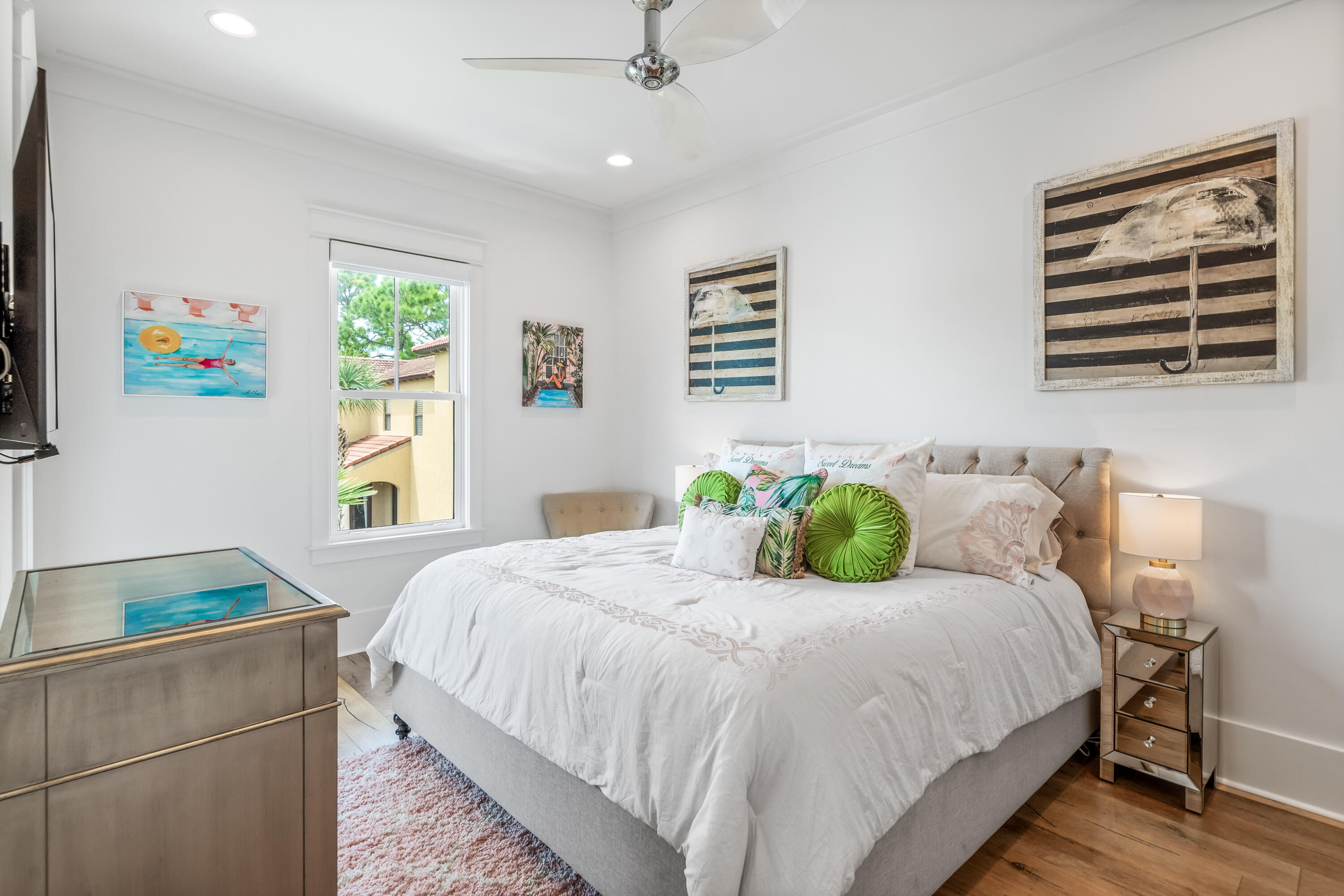 EMERALD WATERS VILLAGE - Residential