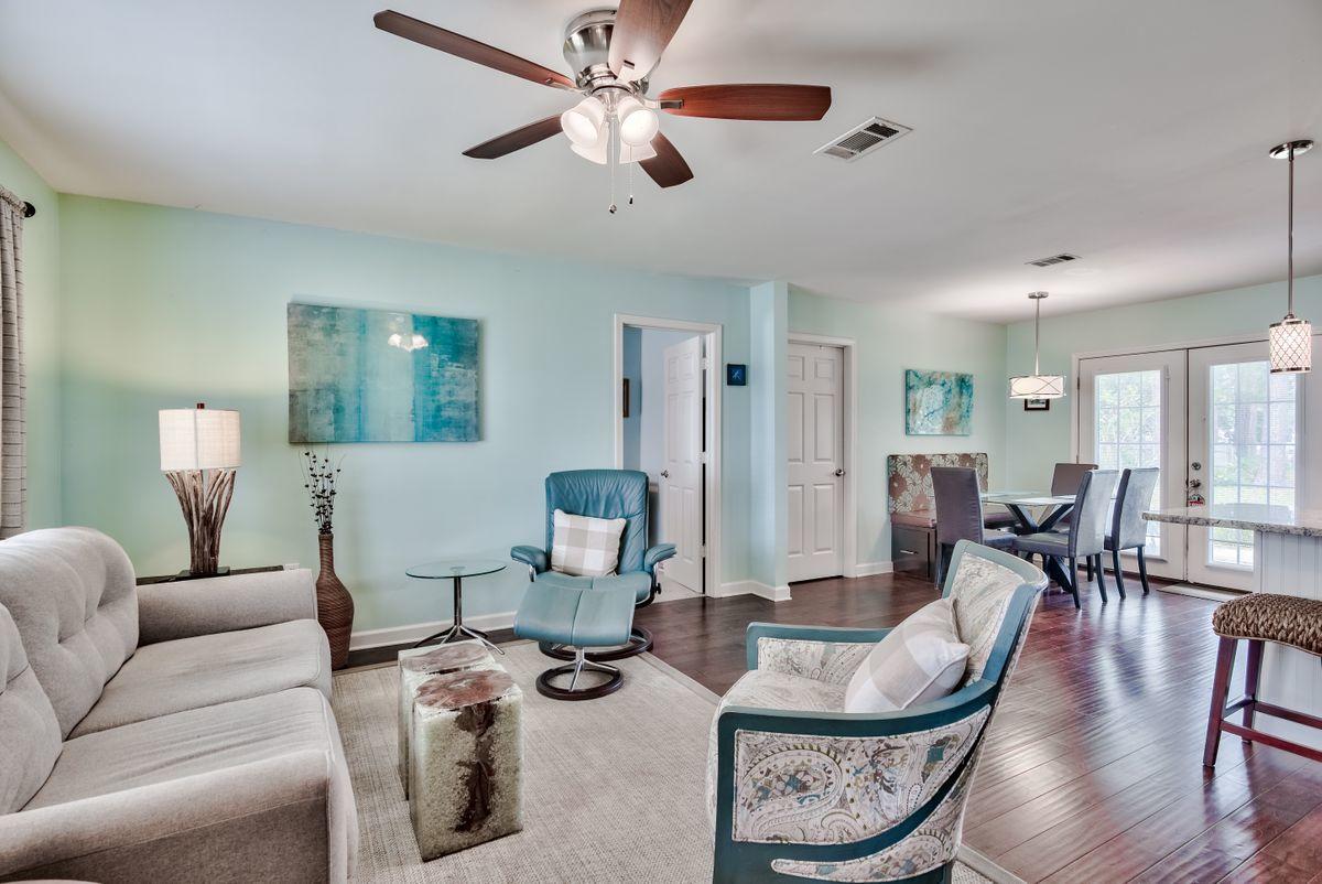 CALHOUN S/D TO DESTIN - Residential