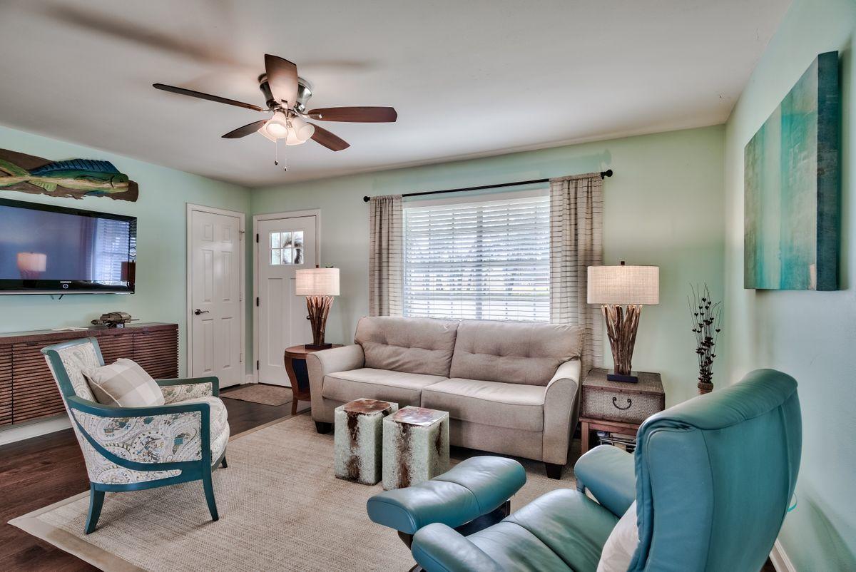 CALHOUN S/D TO DESTIN - Residential