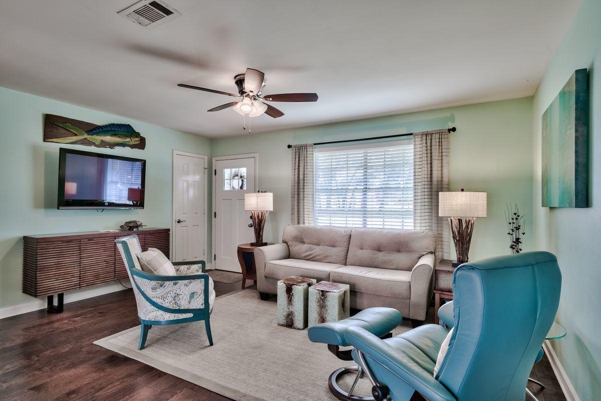 CALHOUN S/D TO DESTIN - Residential