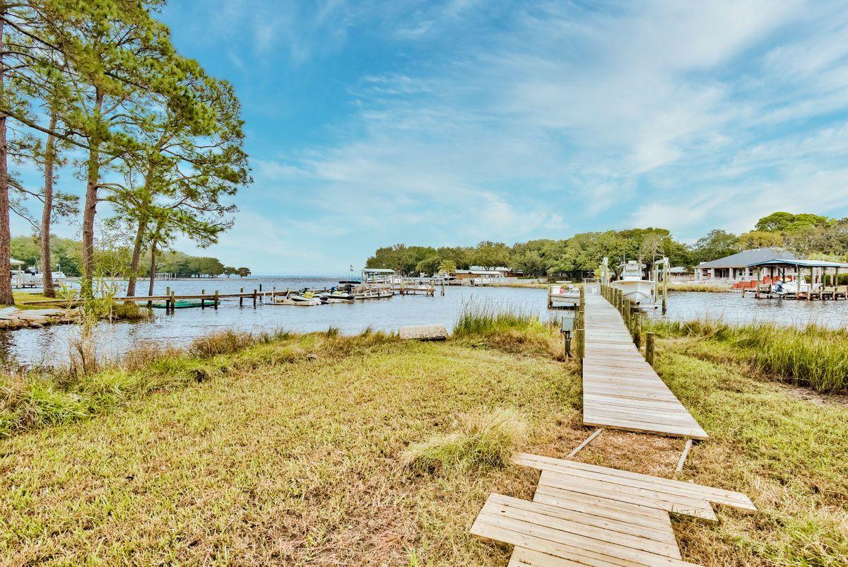 CALHOUN S/D TO DESTIN - Residential