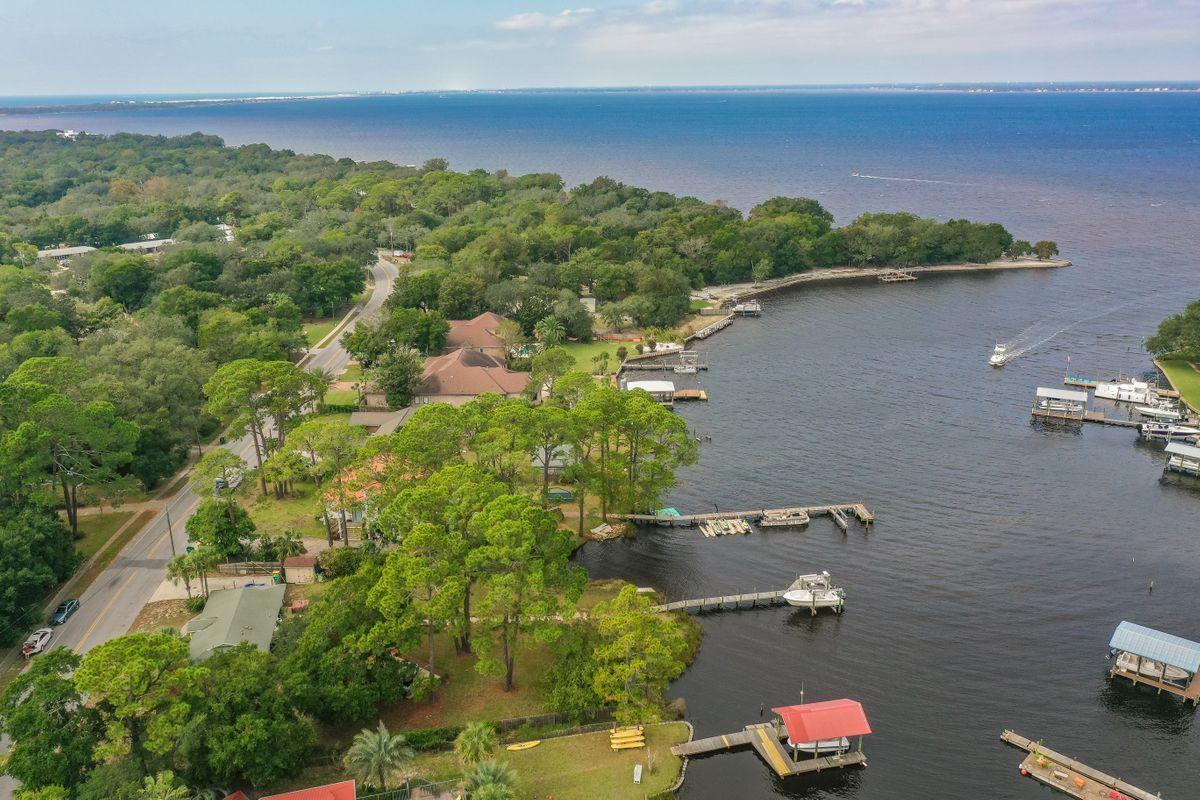 CALHOUN S/D TO DESTIN - Residential