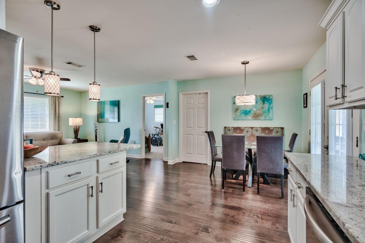 CALHOUN S/D TO DESTIN - Residential