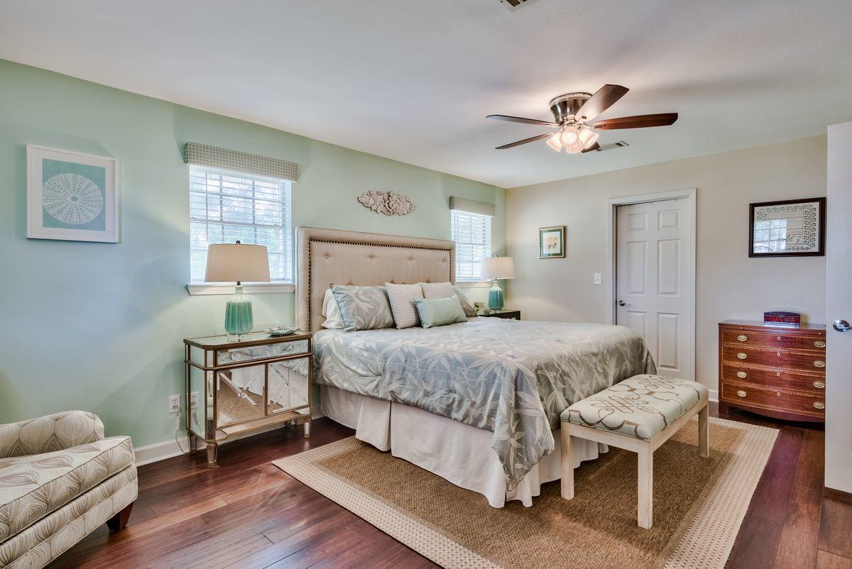 CALHOUN S/D TO DESTIN - Residential