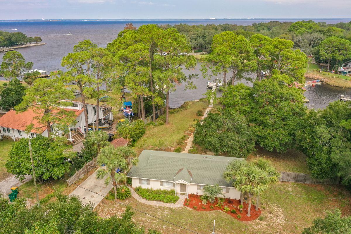 CALHOUN S/D TO DESTIN - Residential