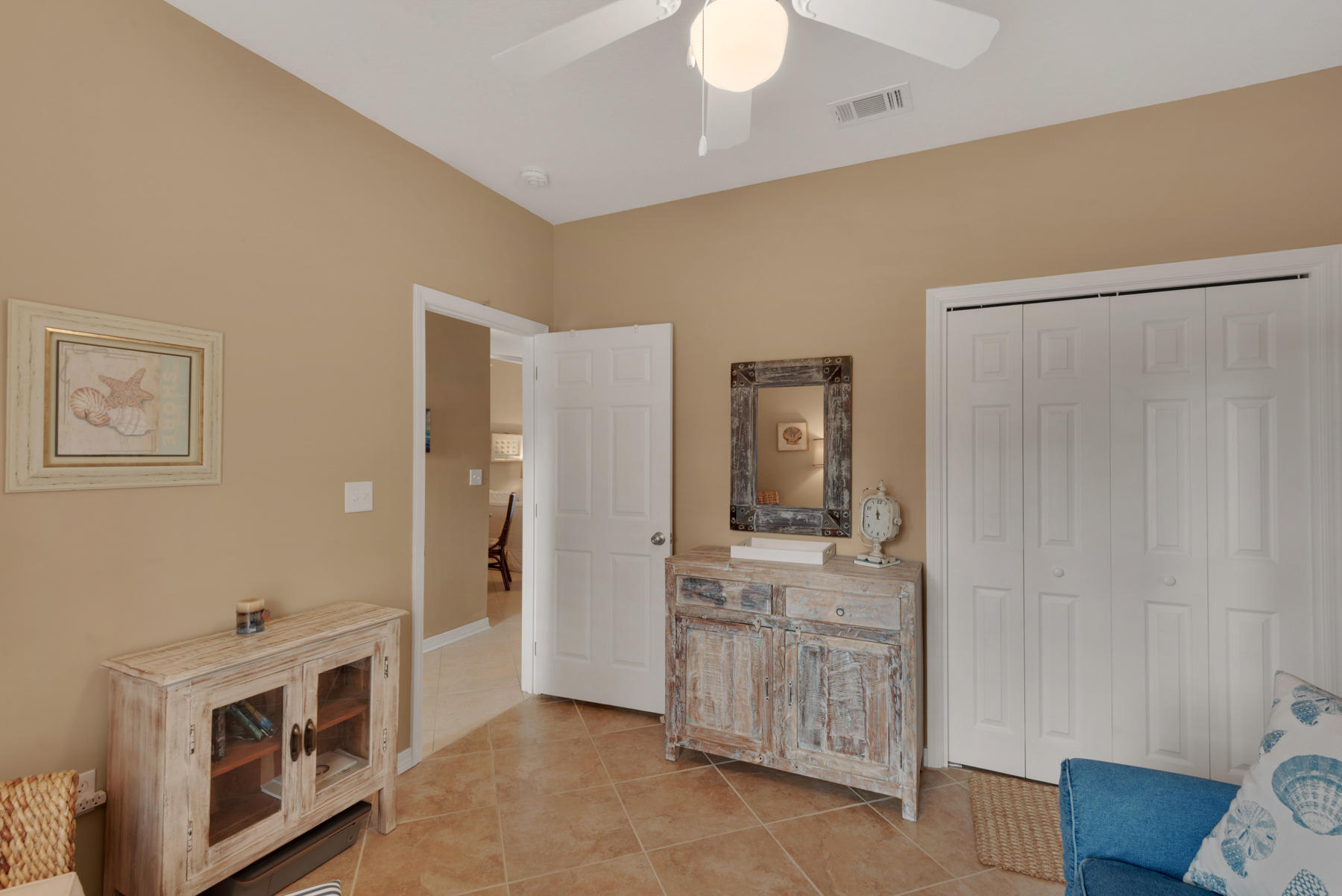 HERON'S WATCH CONDO PH 7 - Residential