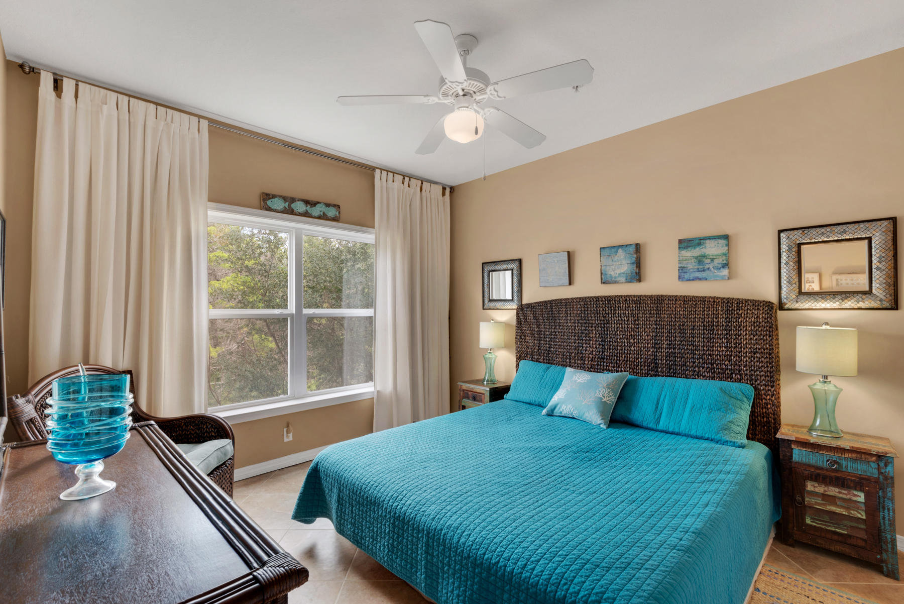 HERON'S WATCH CONDO PH 7 - Residential