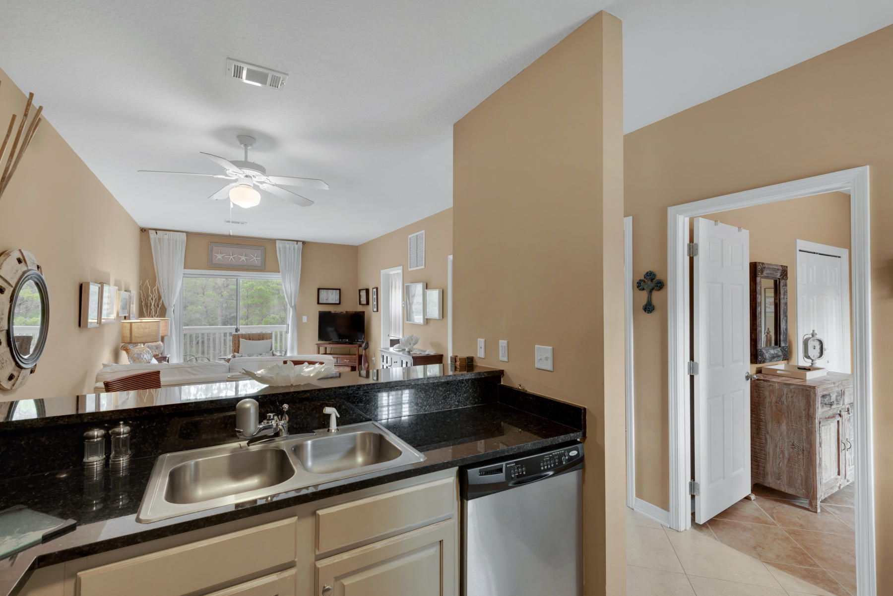 HERON'S WATCH CONDO PH 7 - Residential