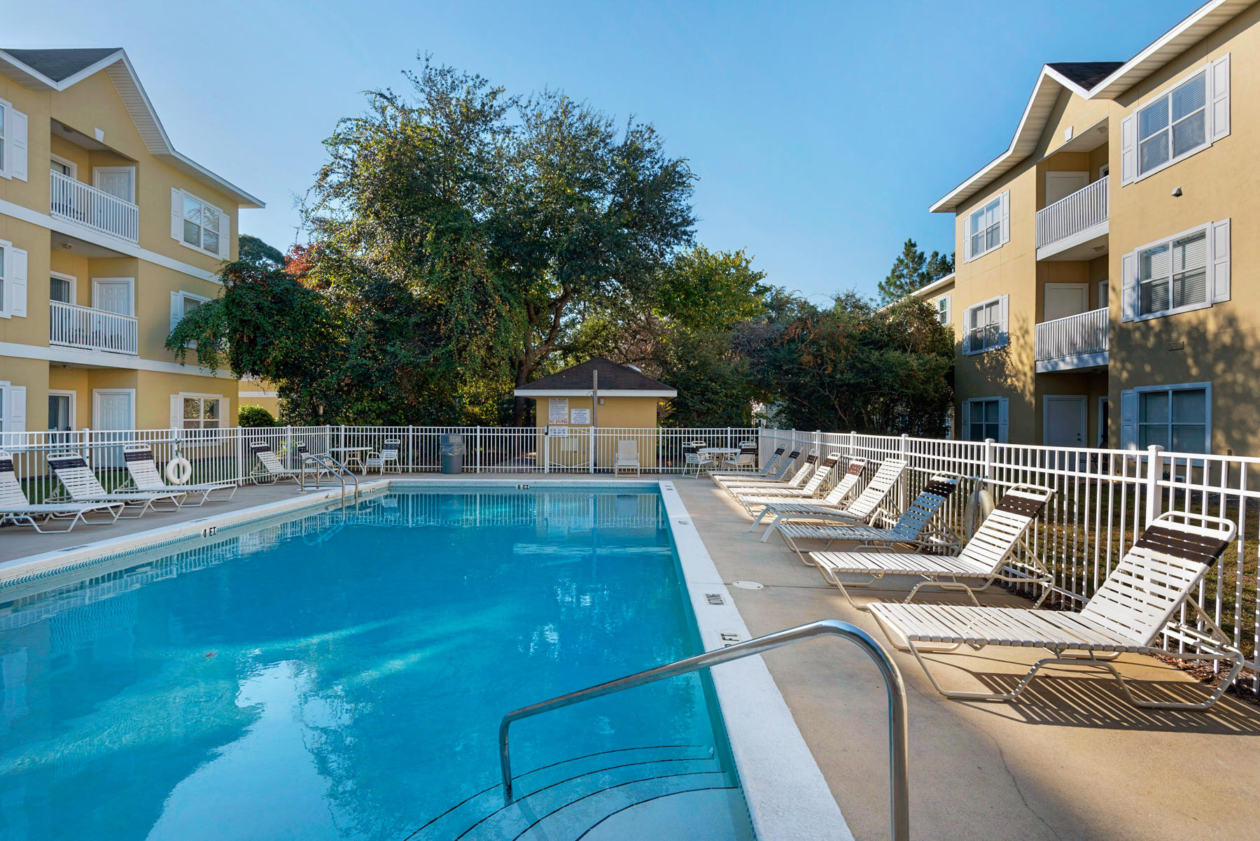 HERON'S WATCH CONDO PH 7 - Residential