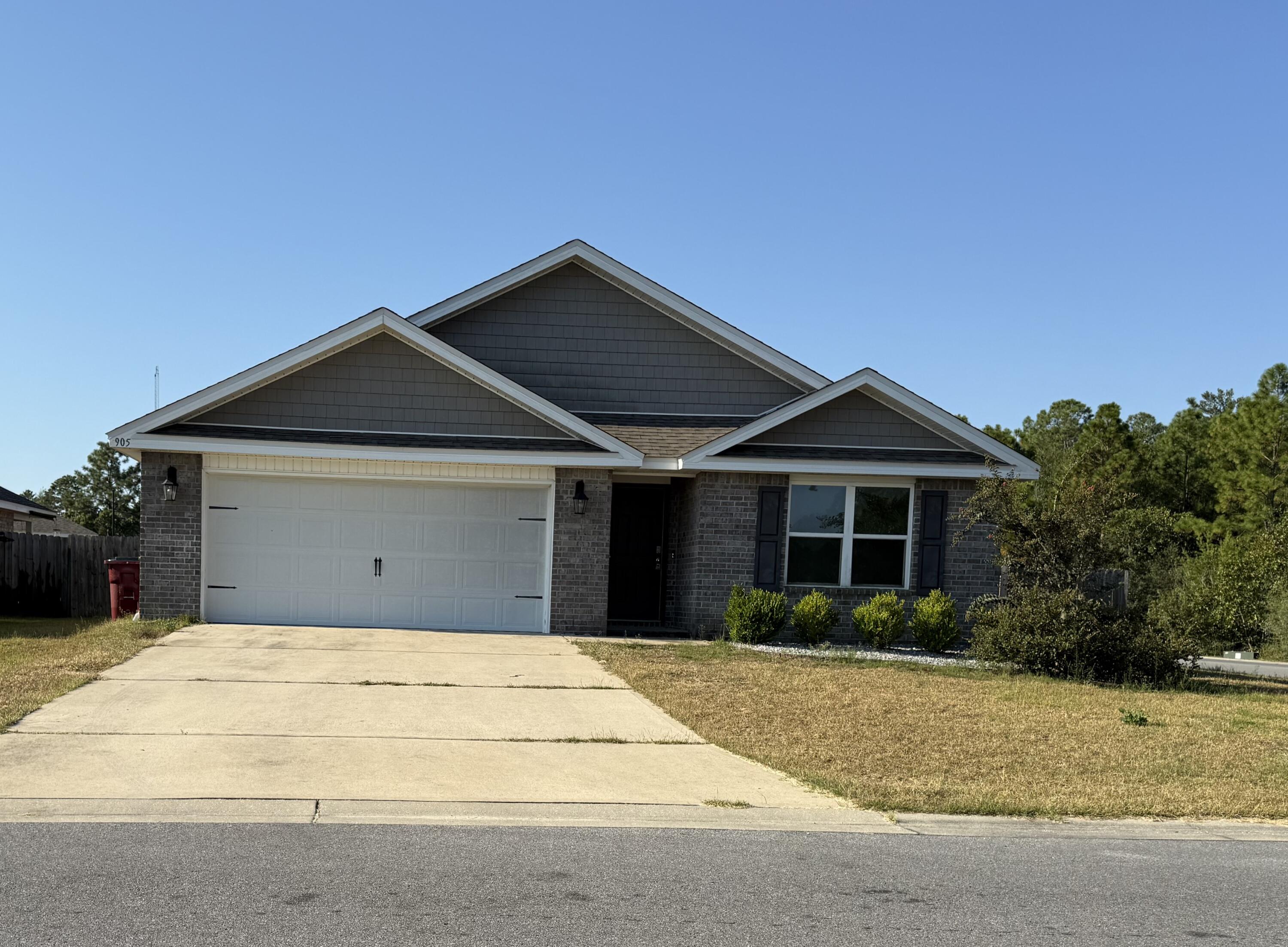 Located in the very desirable Redstone Commons. Very nice corner lot. This well maintained 4 bedroom 2 bath Traditional Style is a must see. Open kitchen features all stainless appliances, island, large pantry, and granite countertops. Kitchen opens into the great room with access to the covered patio. Split bedroom plan features a large suite separated from the other 3 bedrooms. The large suite is large enough for your oversize bedroom furniture. The bathroom features a large shower, extra large linen closet, walk in closet, water closet, and a double vanity. Hurry this one won't last long.