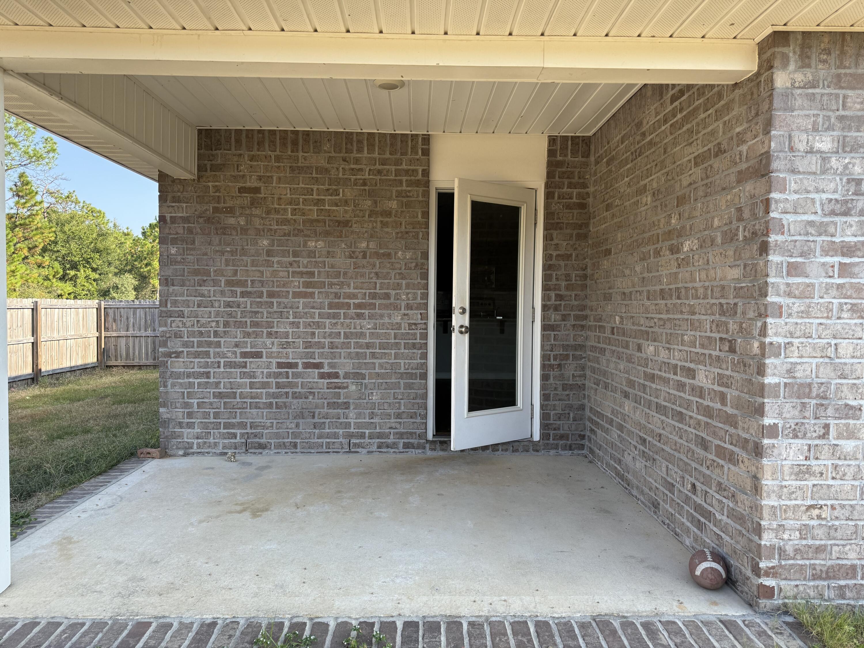 Redstone Commons - Residential Lease