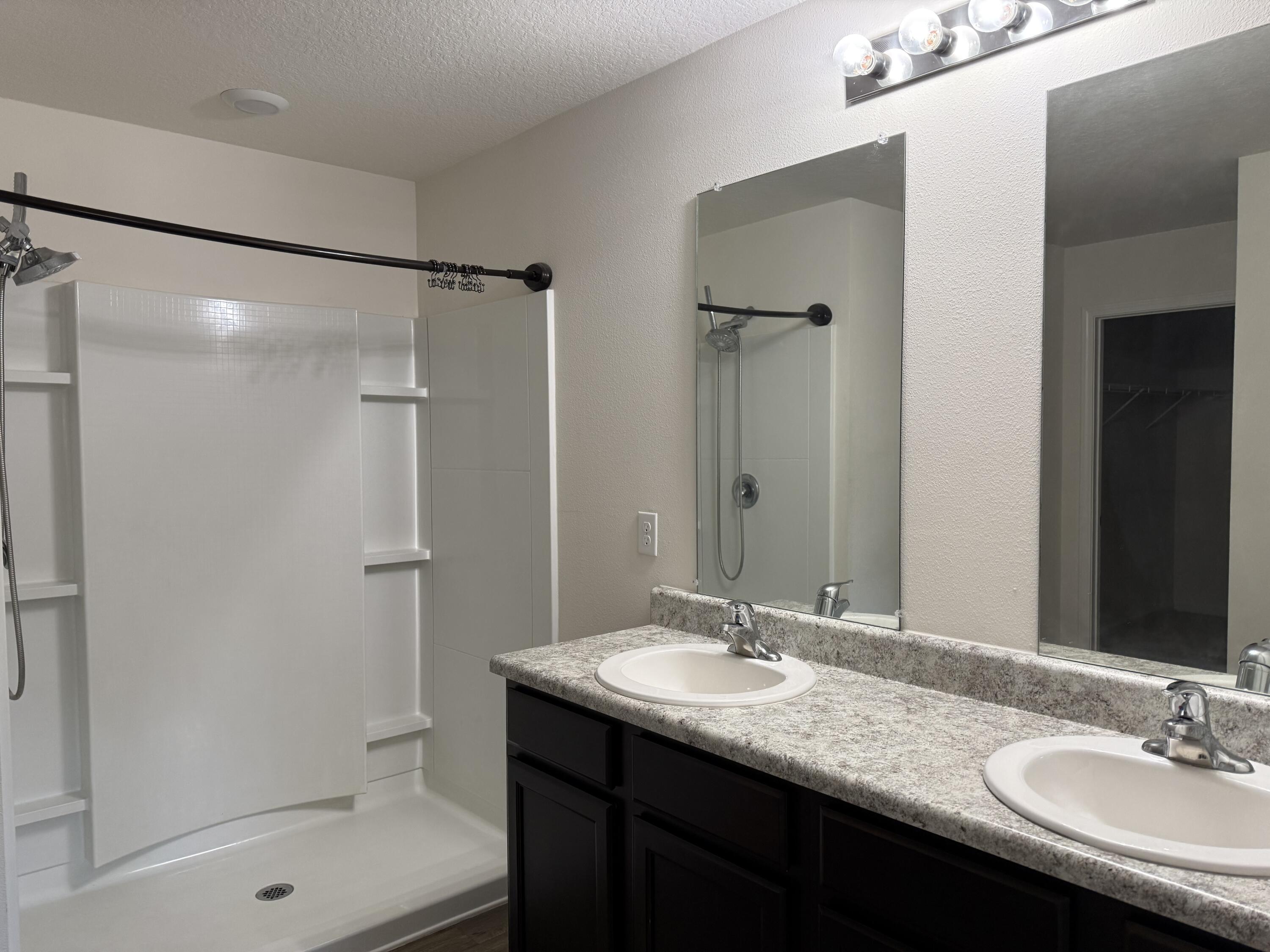 Redstone Commons - Residential Lease