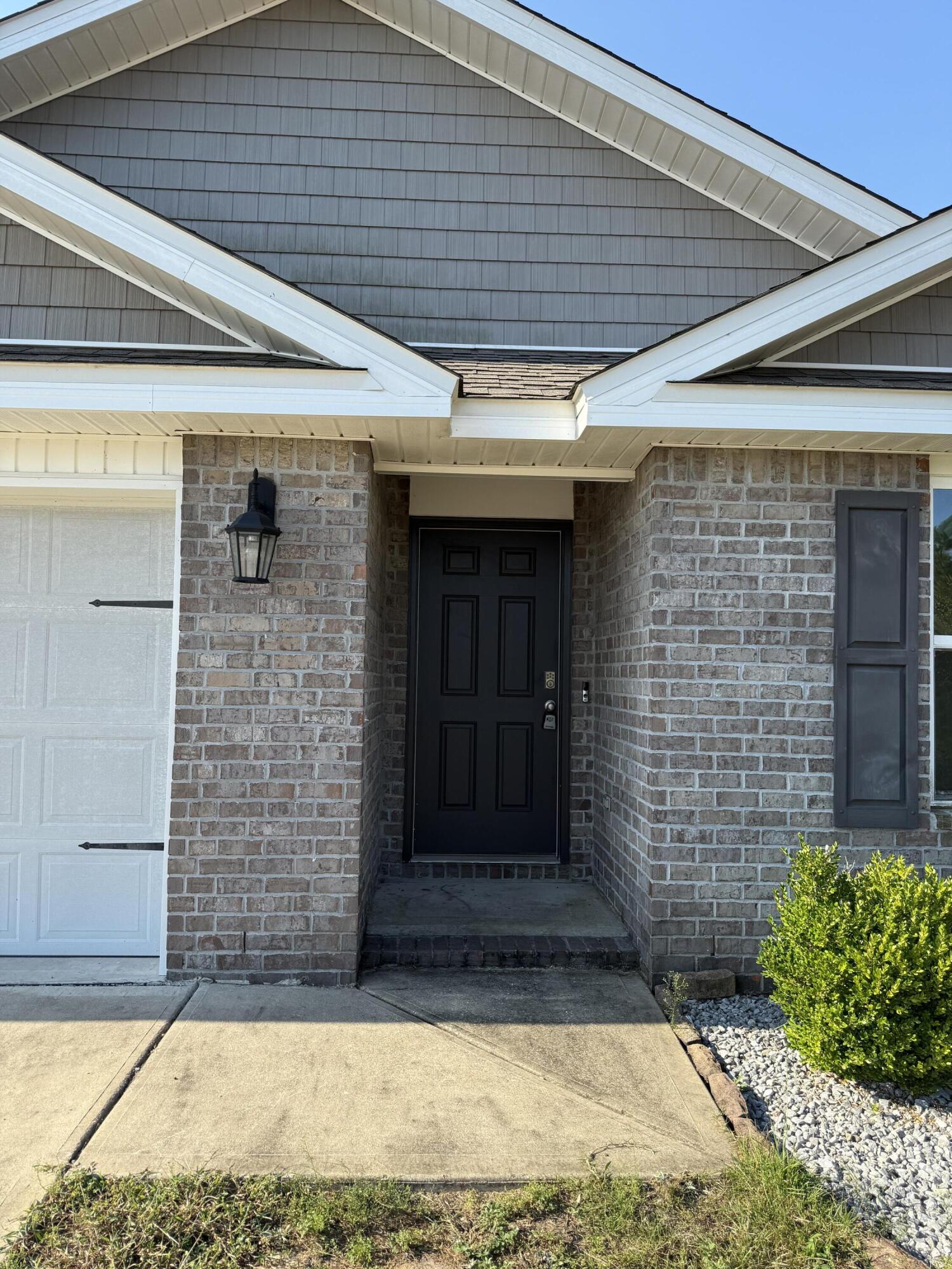Redstone Commons - Residential Lease
