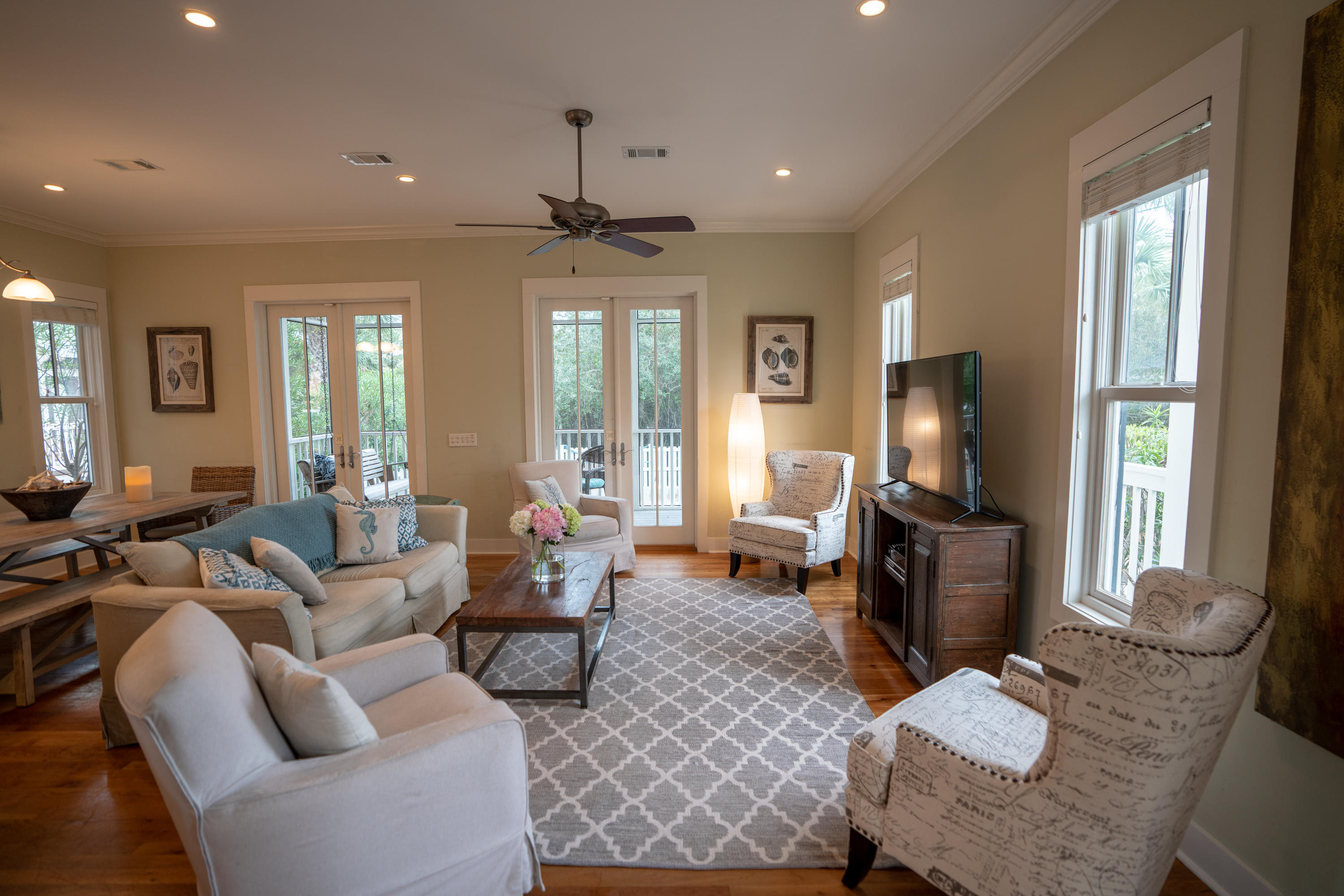 EASTERN LAKE S/D - Residential