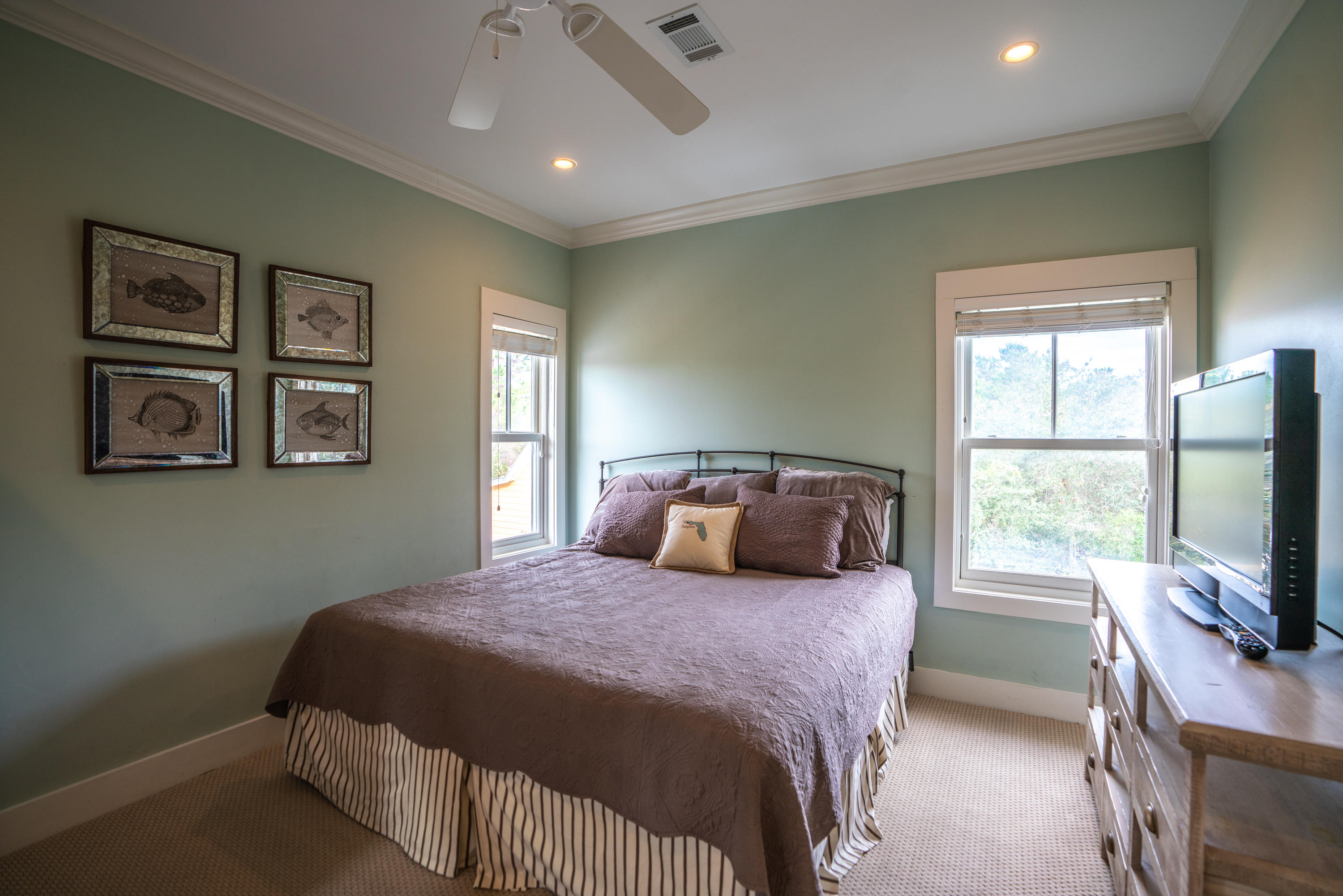 EASTERN LAKE S/D - Residential