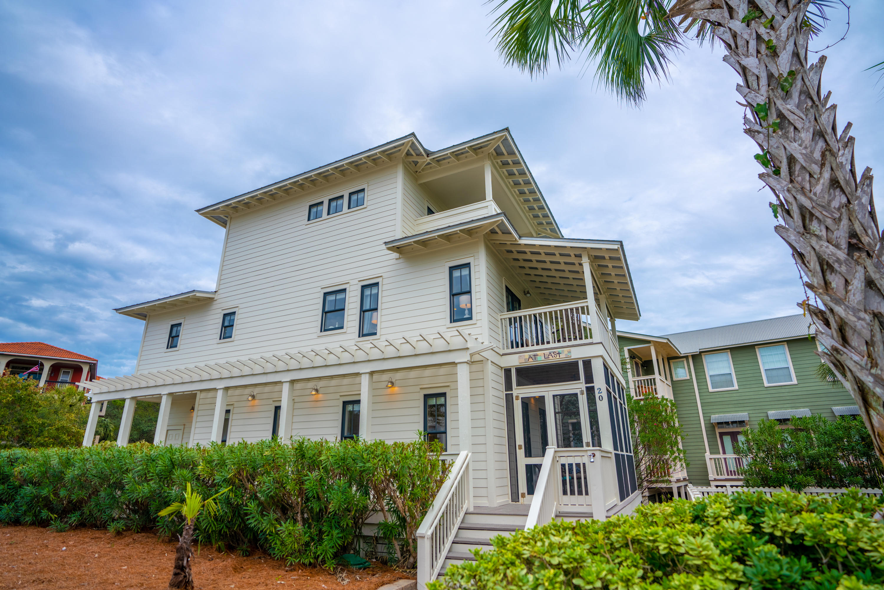 EASTERN LAKE S/D - Residential