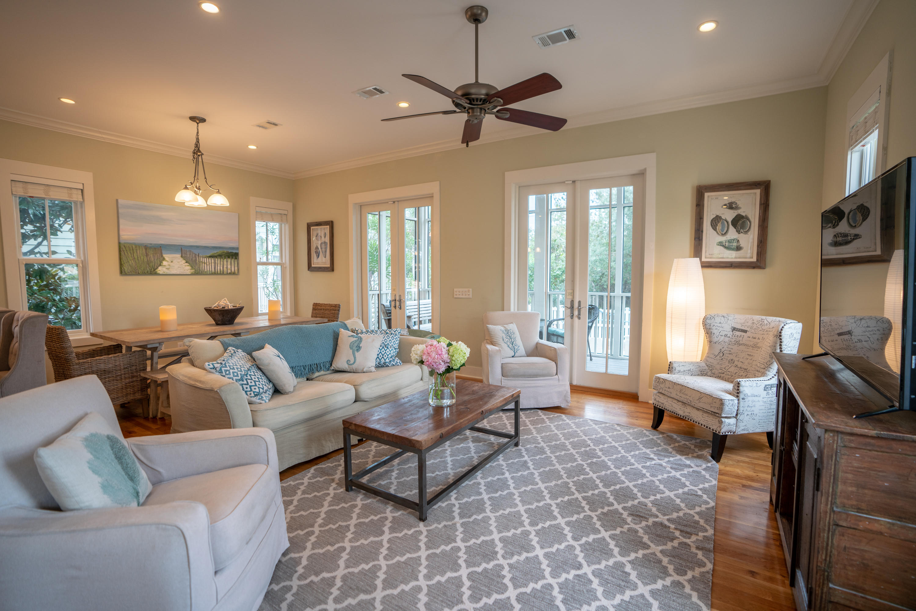 EASTERN LAKE S/D - Residential