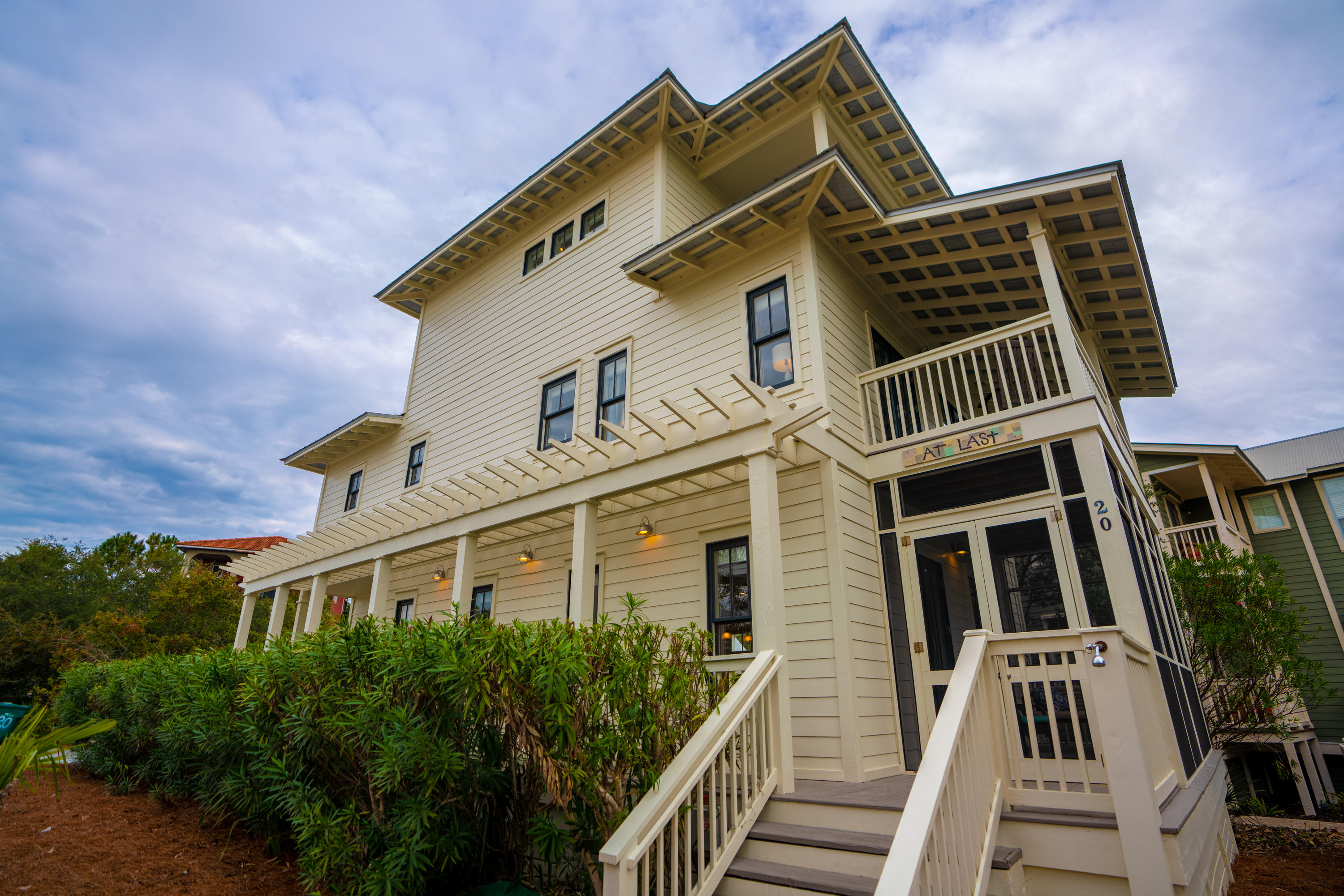 EASTERN LAKE S/D - Residential