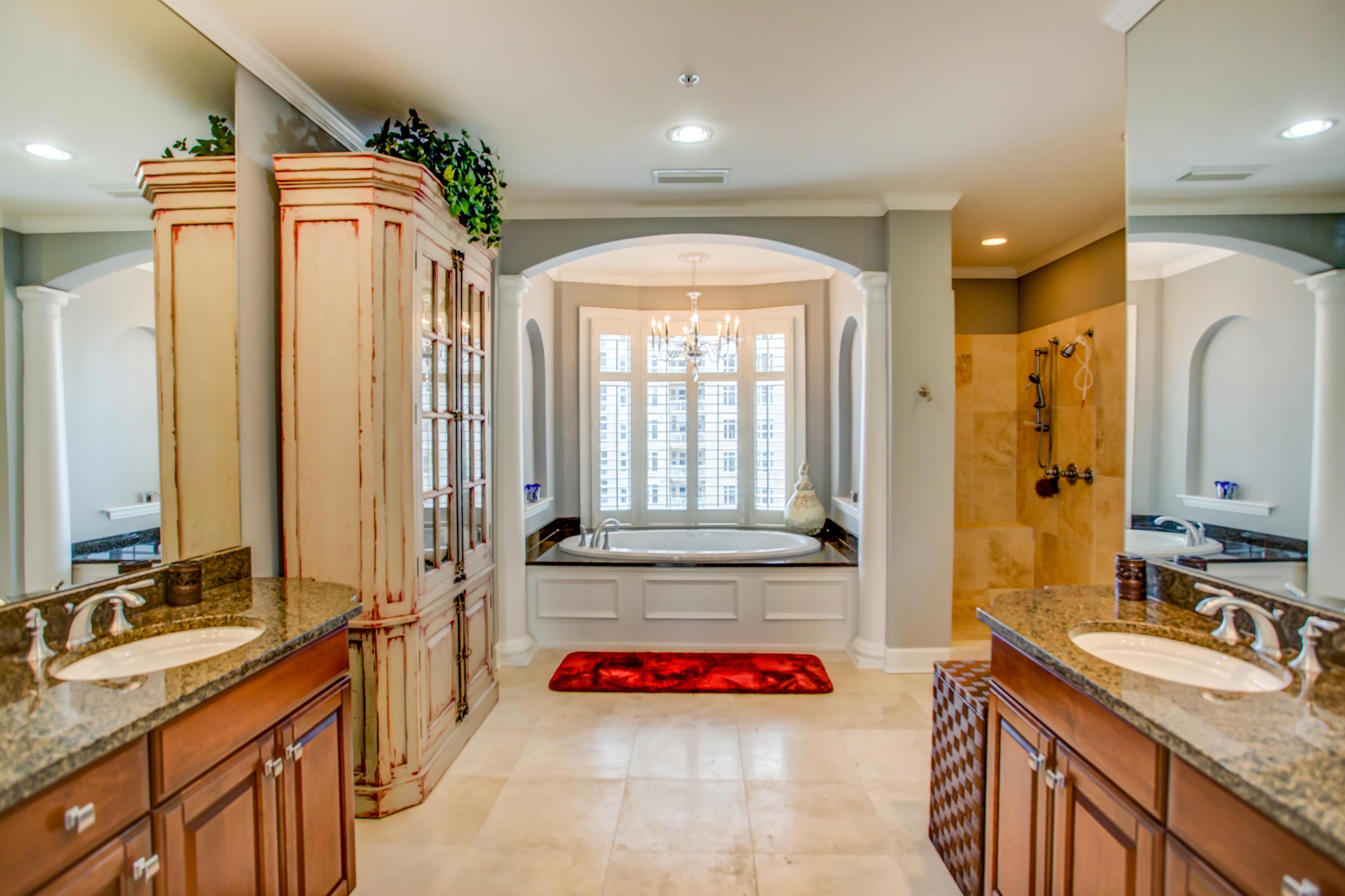 ONE WATER PLACE - Residential