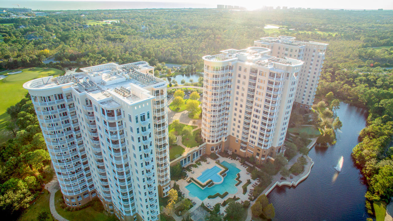 ONE WATER PLACE - Residential