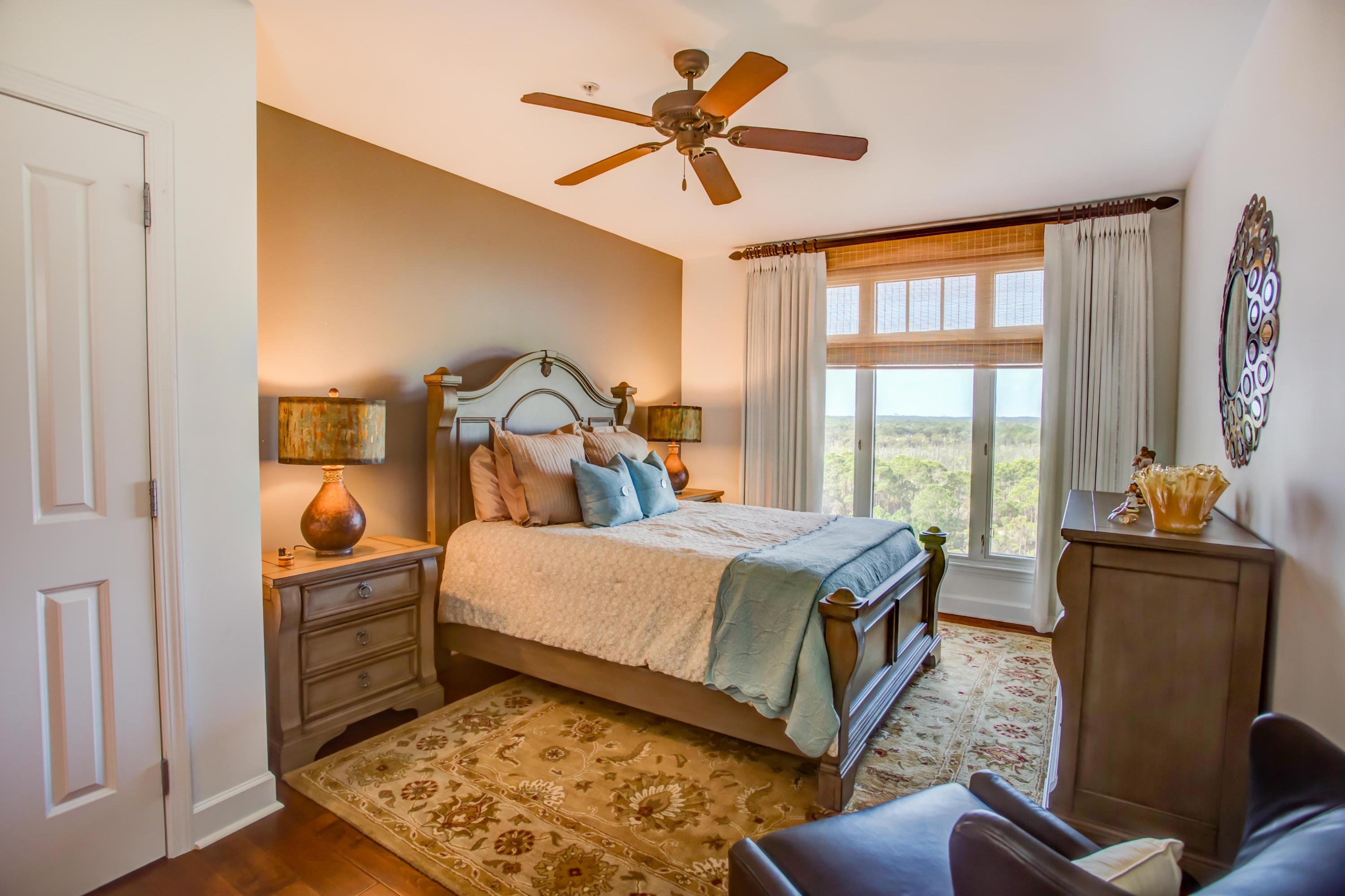 ONE WATER PLACE - Residential