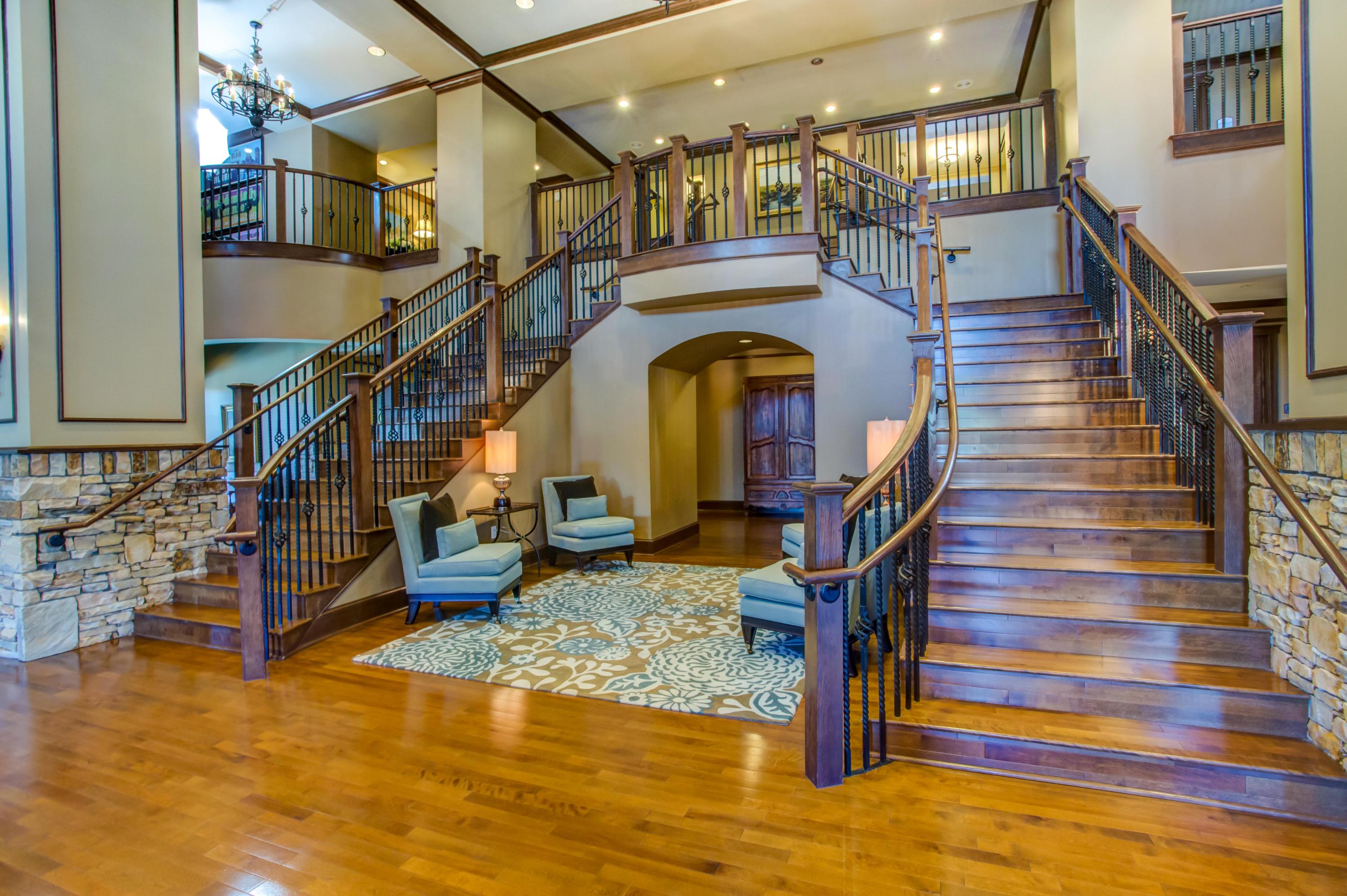 ONE WATER PLACE - Residential