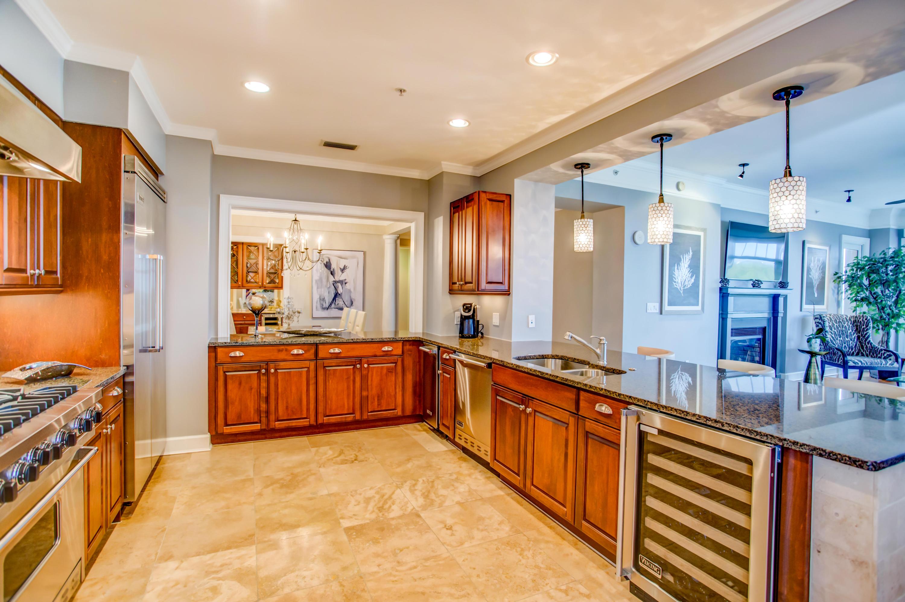 ONE WATER PLACE - Residential