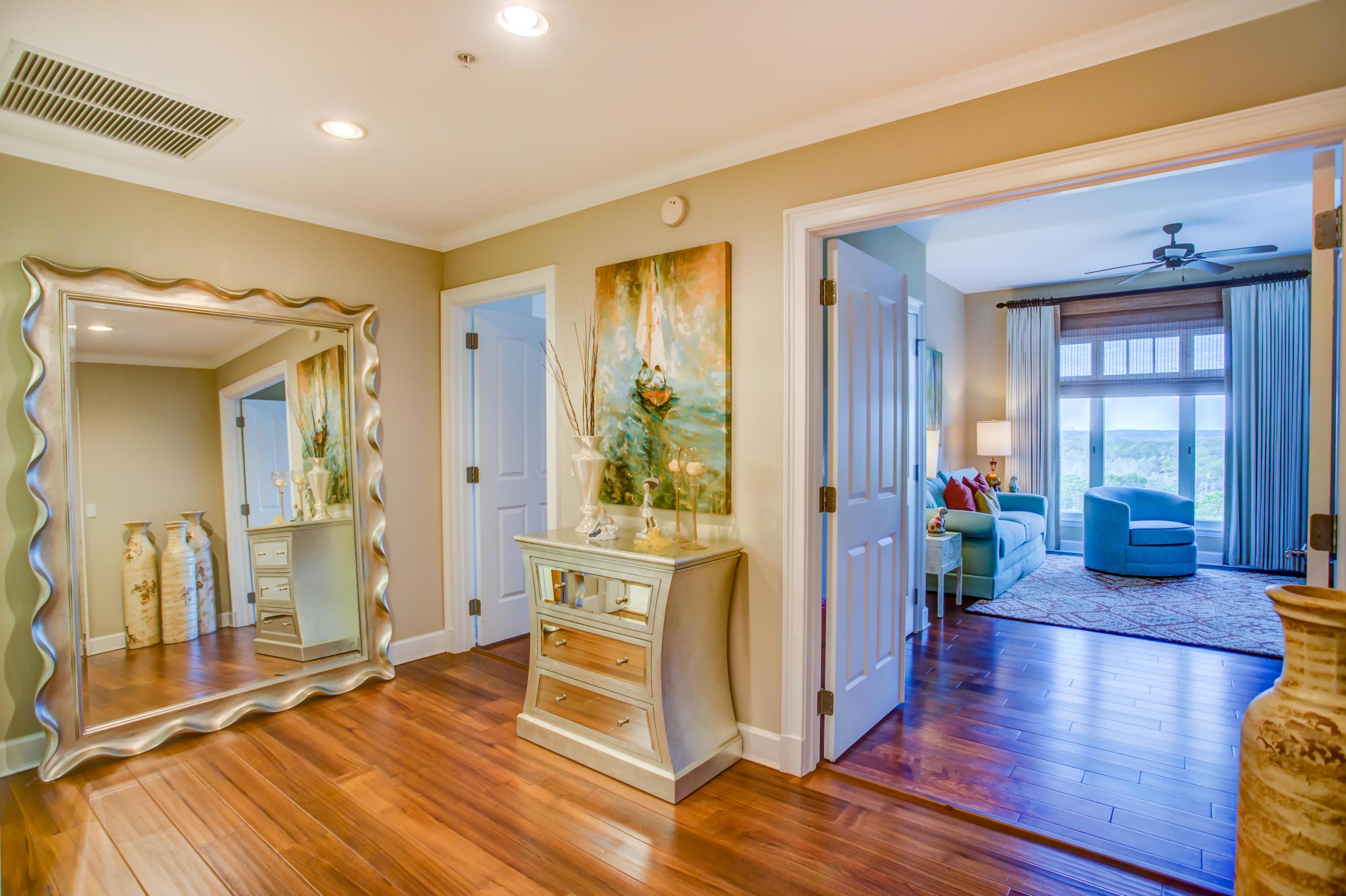 ONE WATER PLACE - Residential