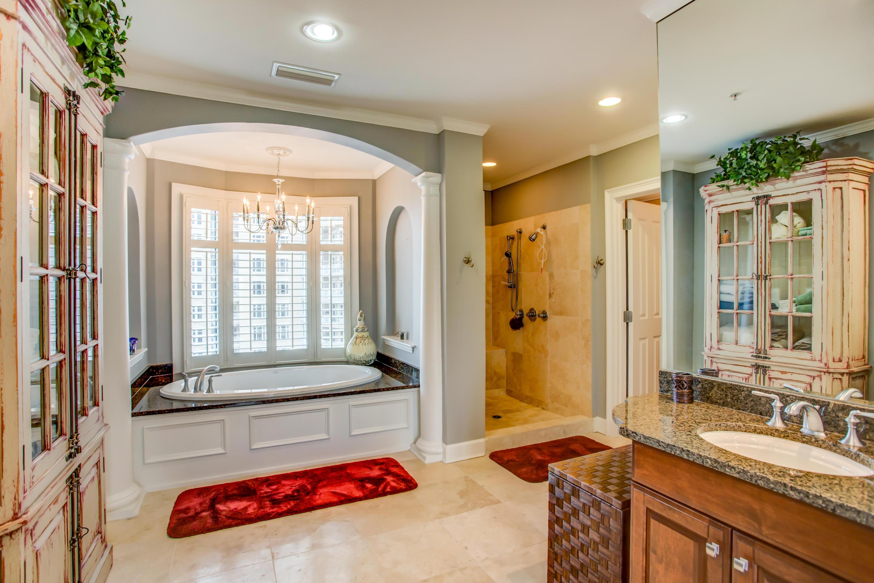 ONE WATER PLACE - Residential