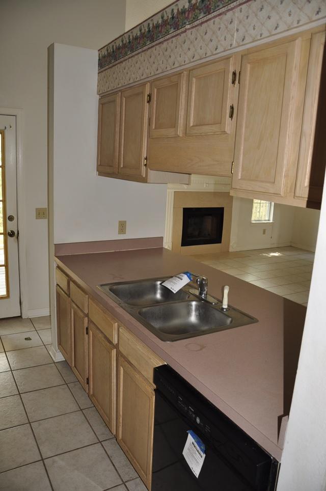 LAKE CHARLESTON - Residential