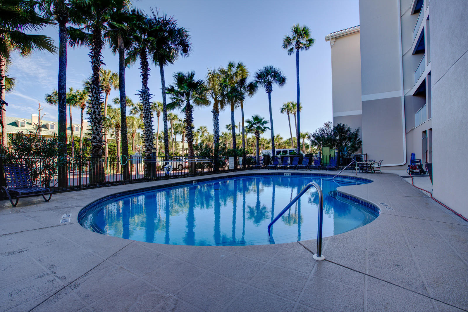 CRYSTAL DUNES - Residential