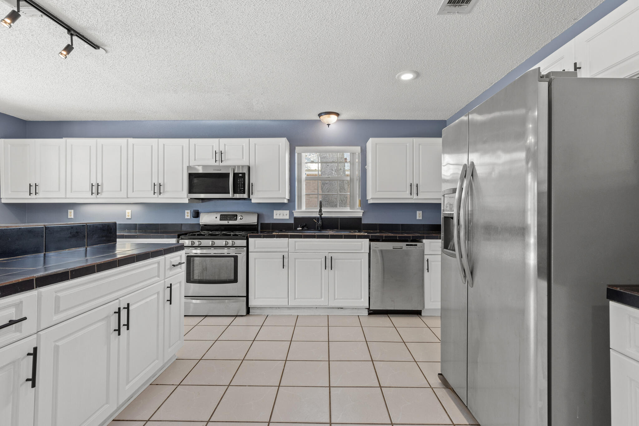 STEEPLECHASE PH 3 - Residential Lease