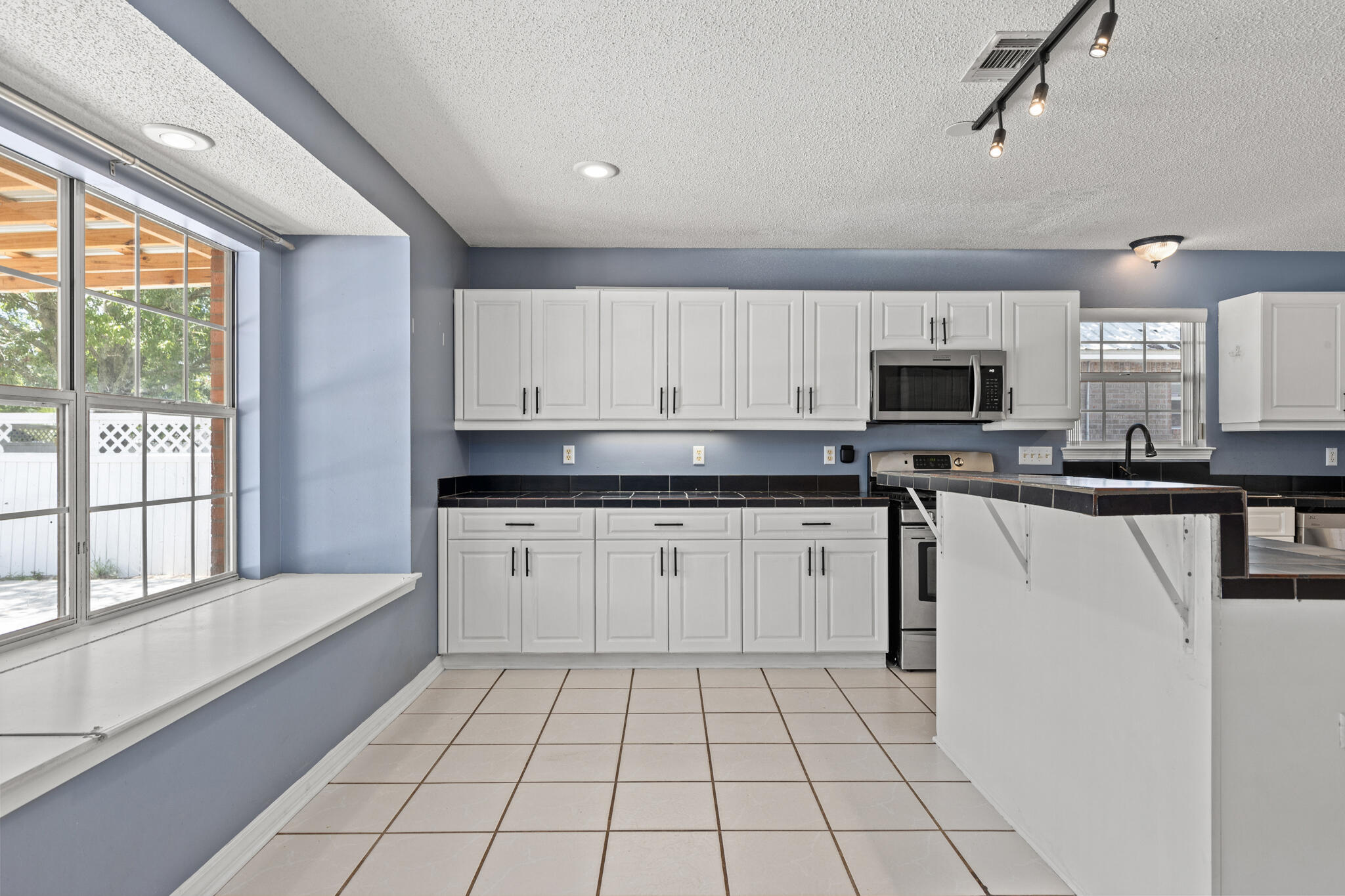 STEEPLECHASE PH 3 - Residential Lease