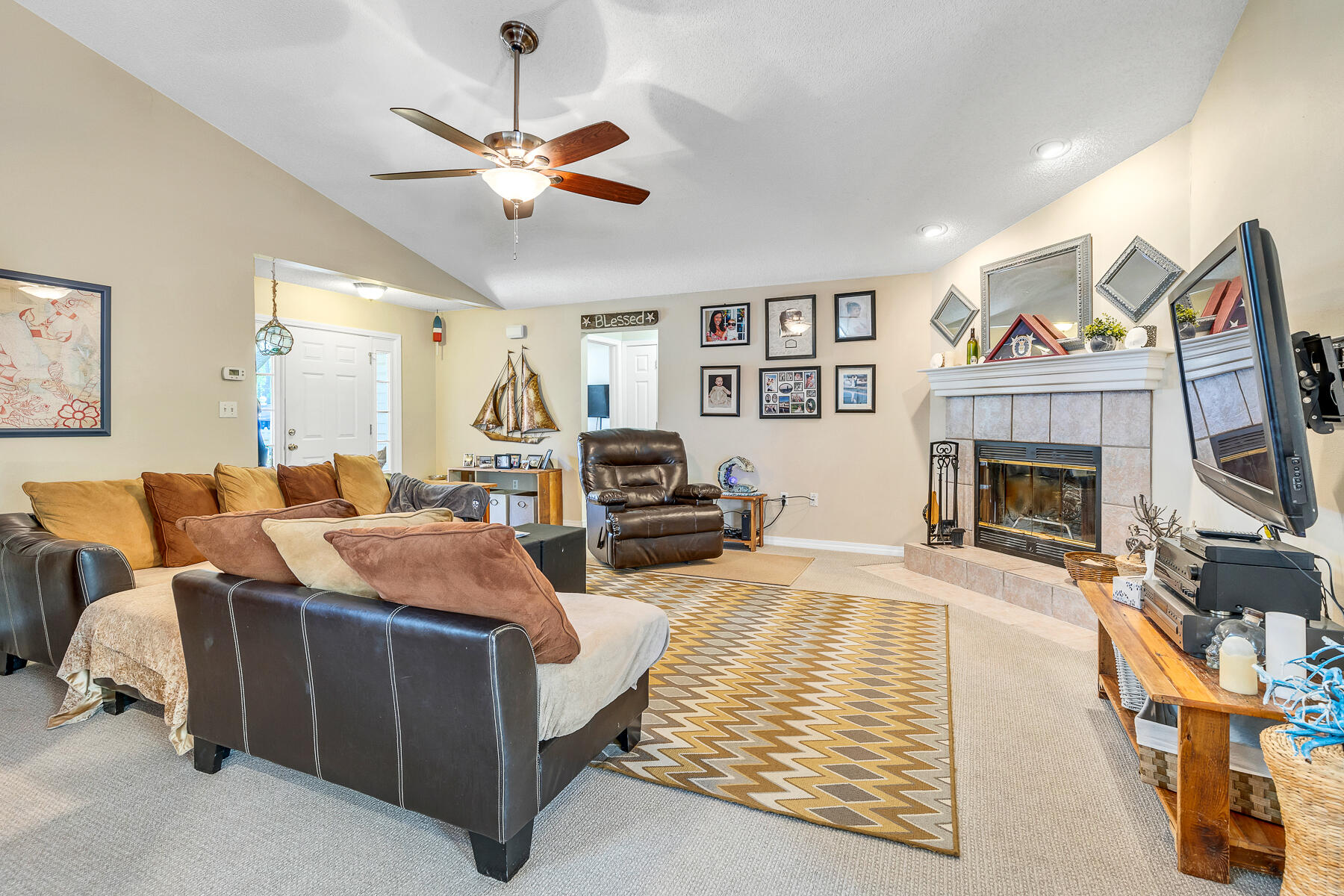 MACK BAYOU ESTATES - Residential