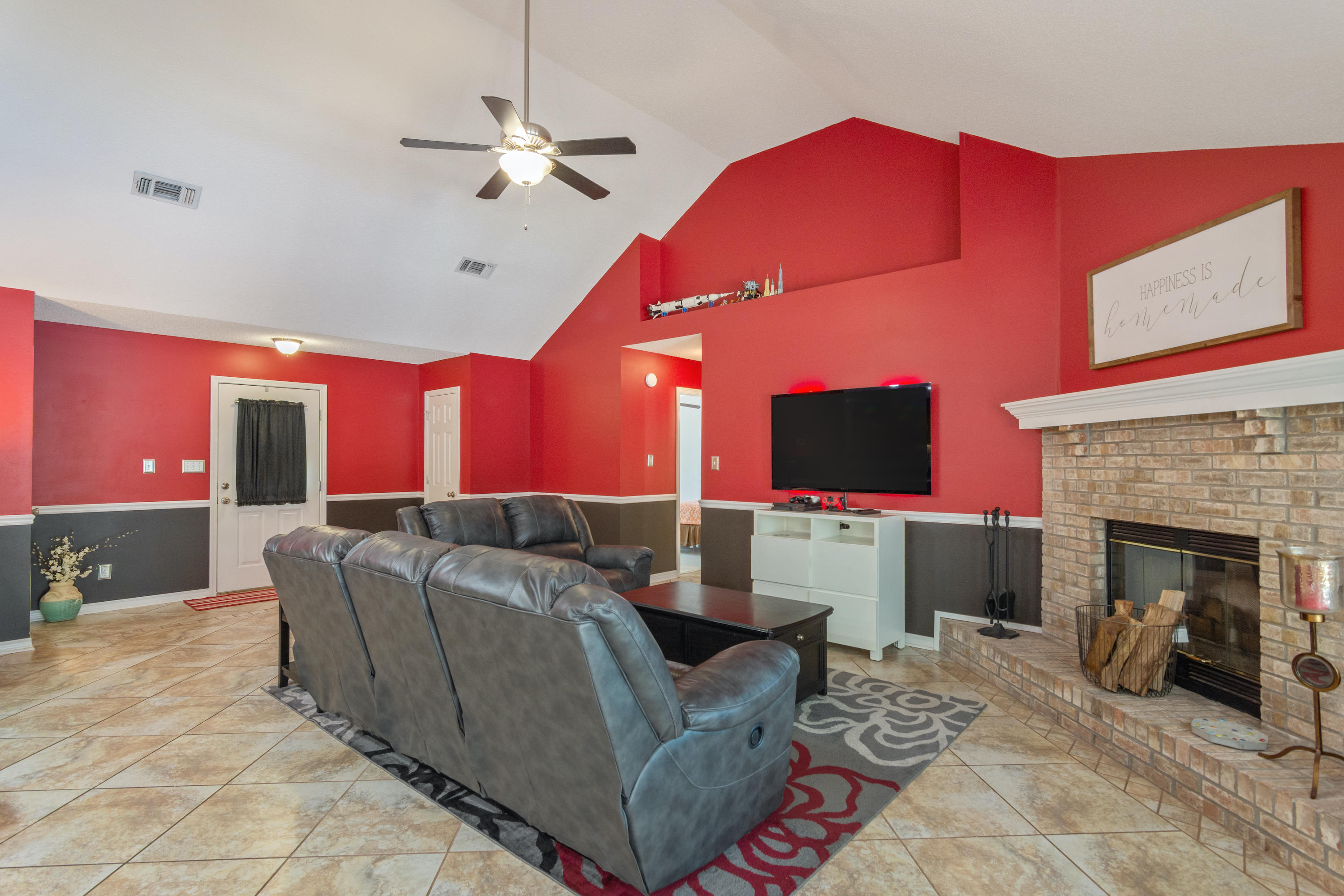 CORONADO VILLAGE PH 2 - Residential