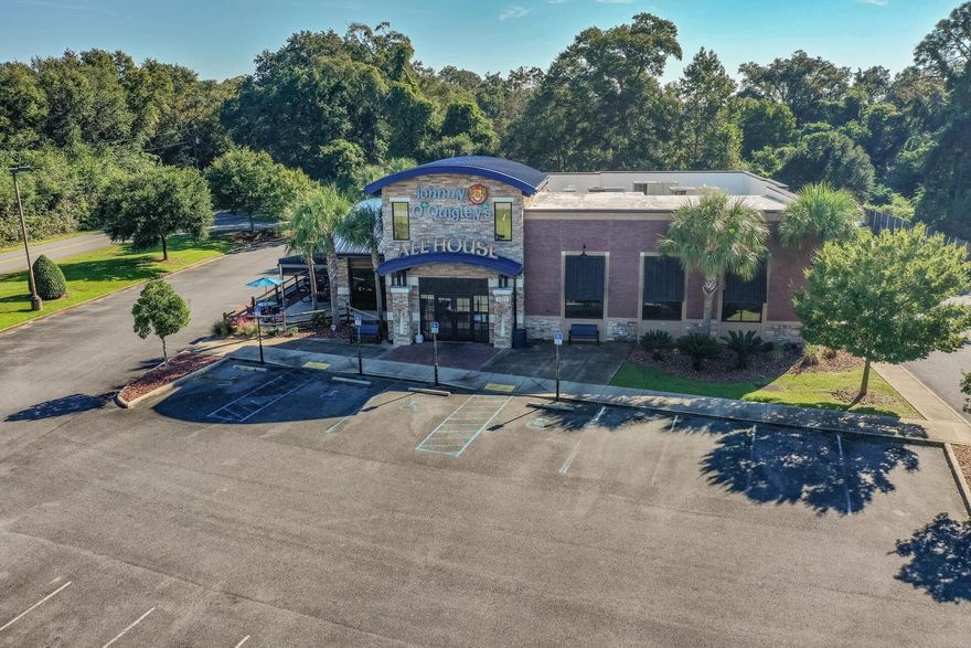 This Listing is for the Land itself along with the furniture, fixtures and all equipment PLEASE DO NOT TOUR PROPERTY WITHOUT APPOINTMENT Owner looking at franchise opportunities for business 225 Seats, Plenty of parking available on the solid steel and concrete building including an out door dining and bar , Screened patio. Automatic Screens state of the art chefs line Corporates looking store with a hometown feel. Helping that its in the county not in the city, All equipment is included including kitchen equipment furniture and fixtures included, only thing left out will be memorabilia