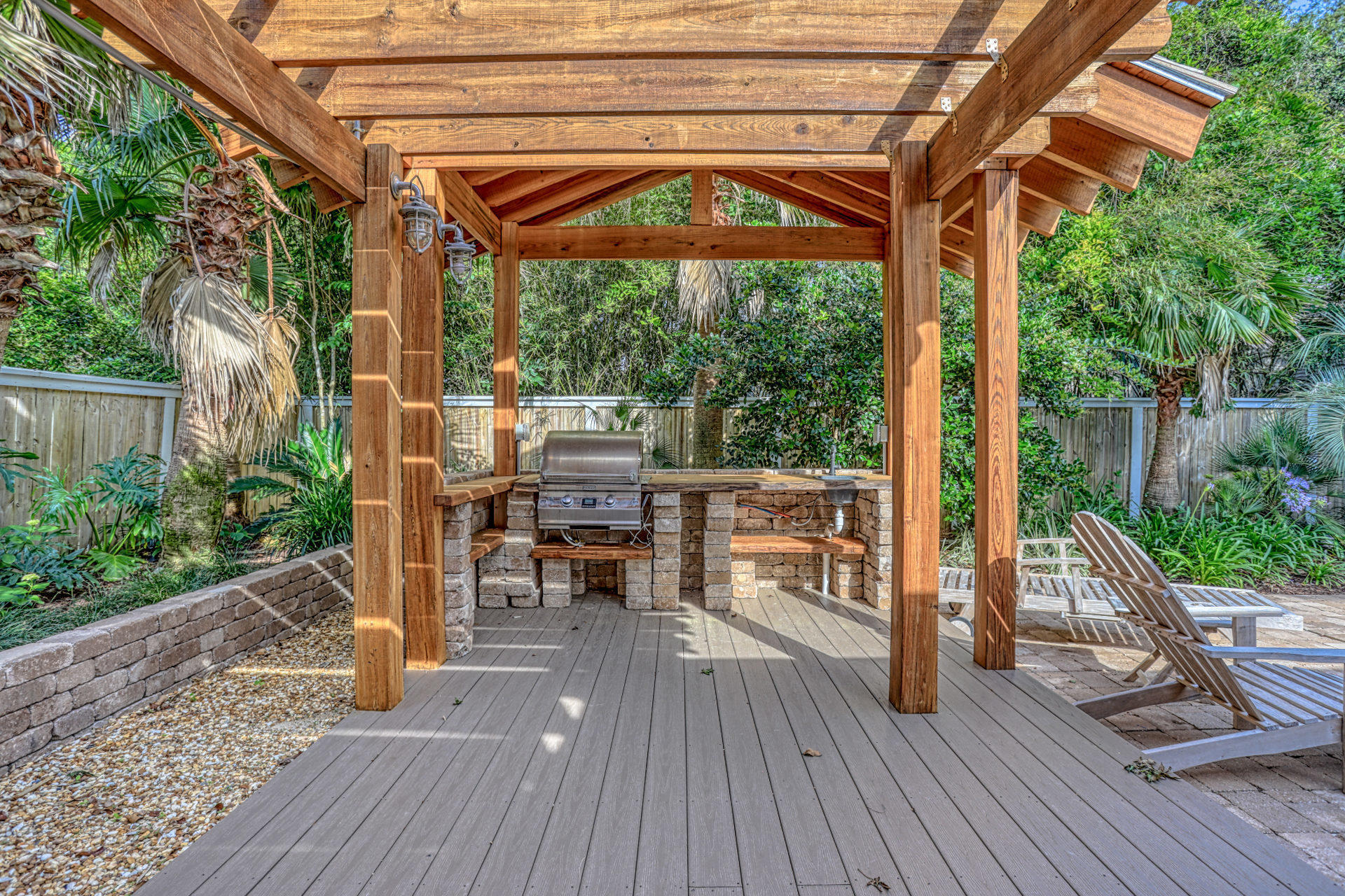 LAKESIDE VILLAGE - Residential