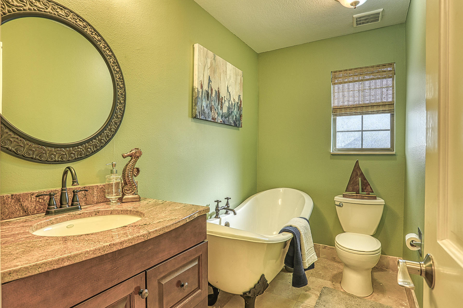 LAKESIDE VILLAGE - Residential