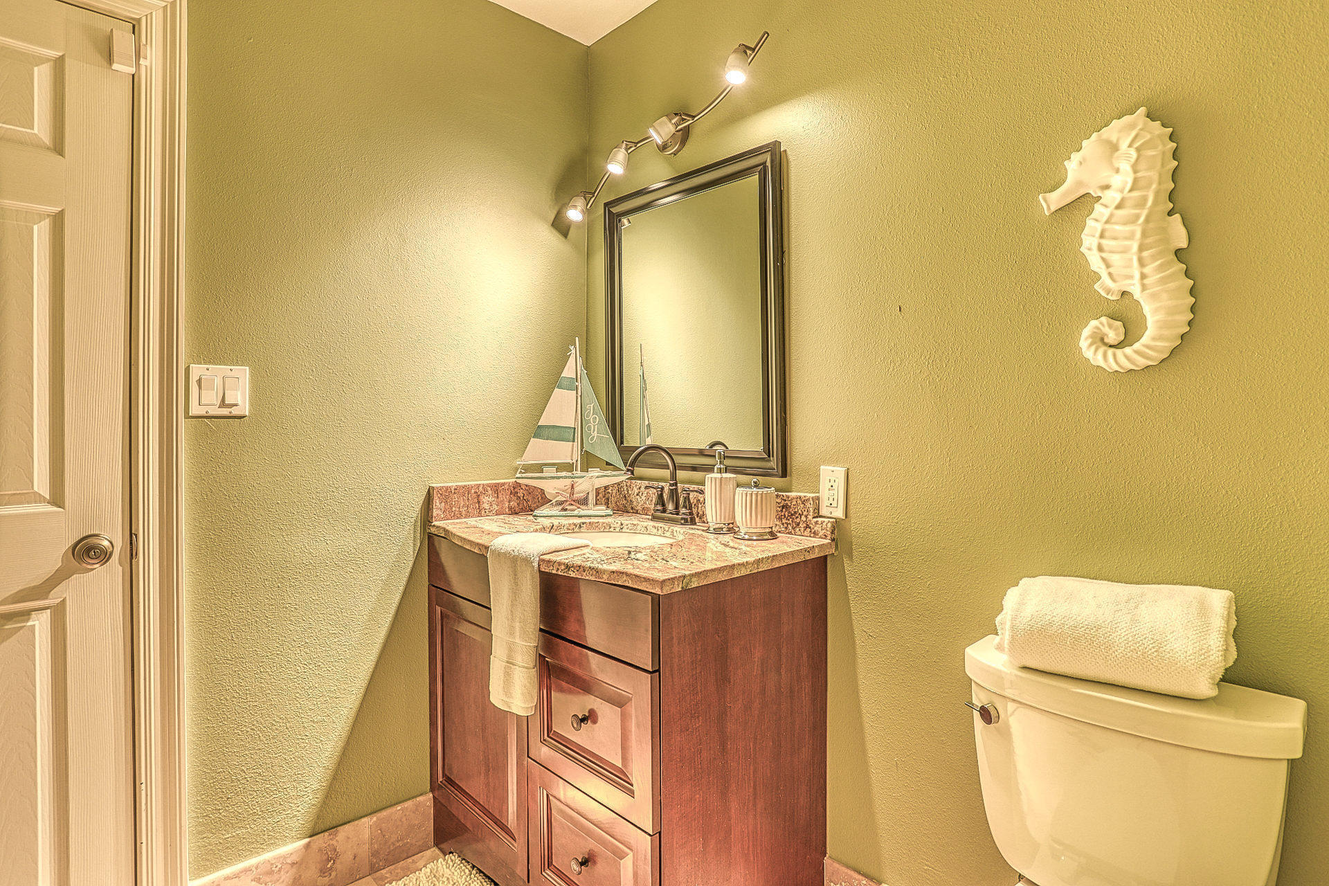 LAKESIDE VILLAGE - Residential