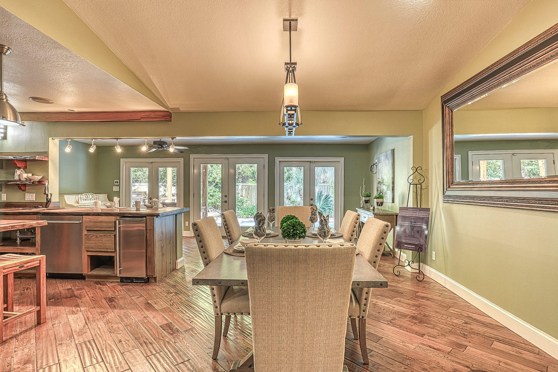 LAKESIDE VILLAGE - Residential