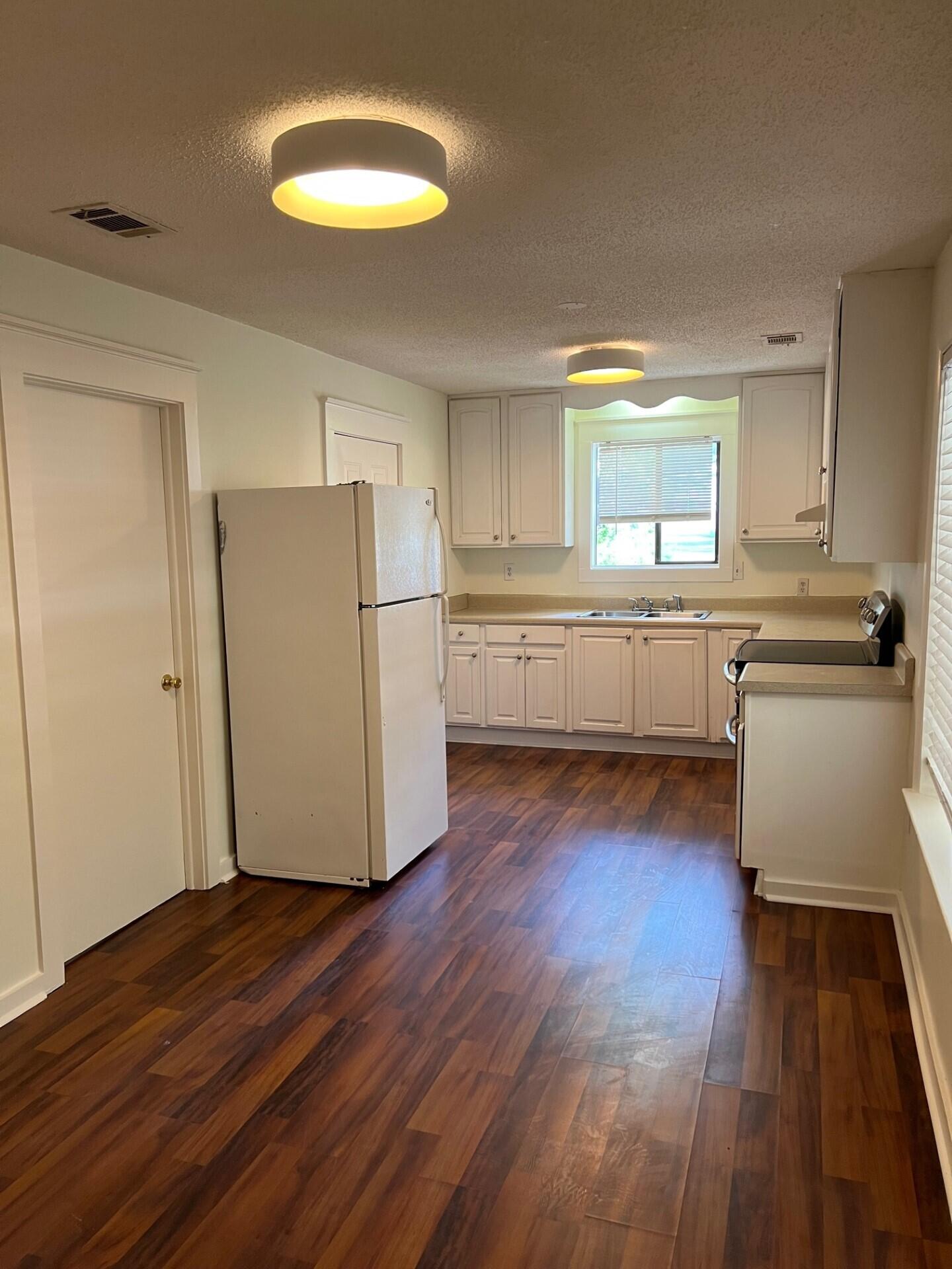 N/A - Residential Lease