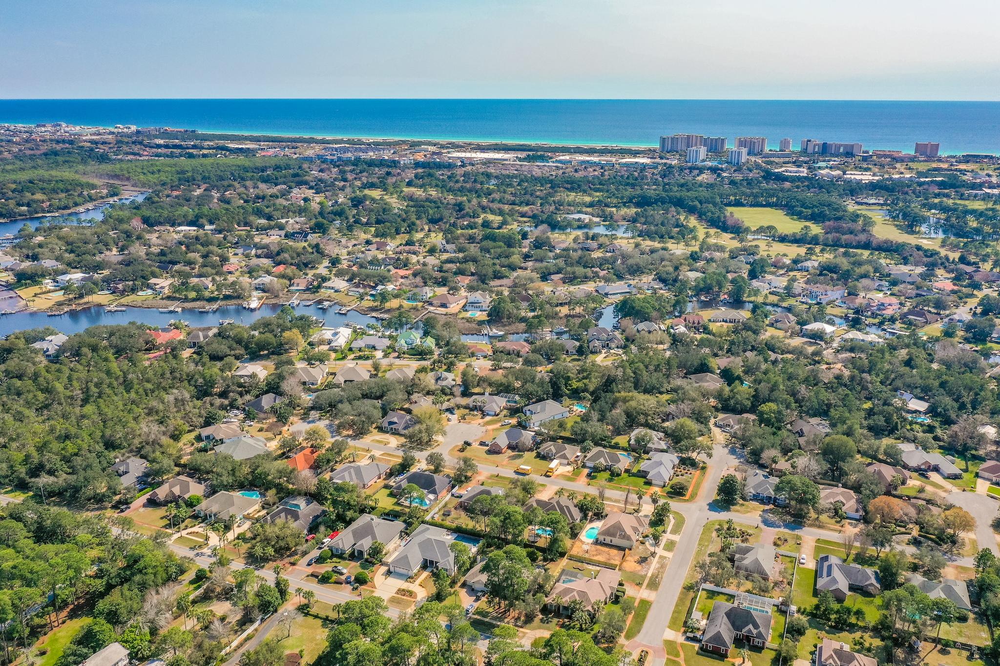 WINDSOR FOREST - Residential