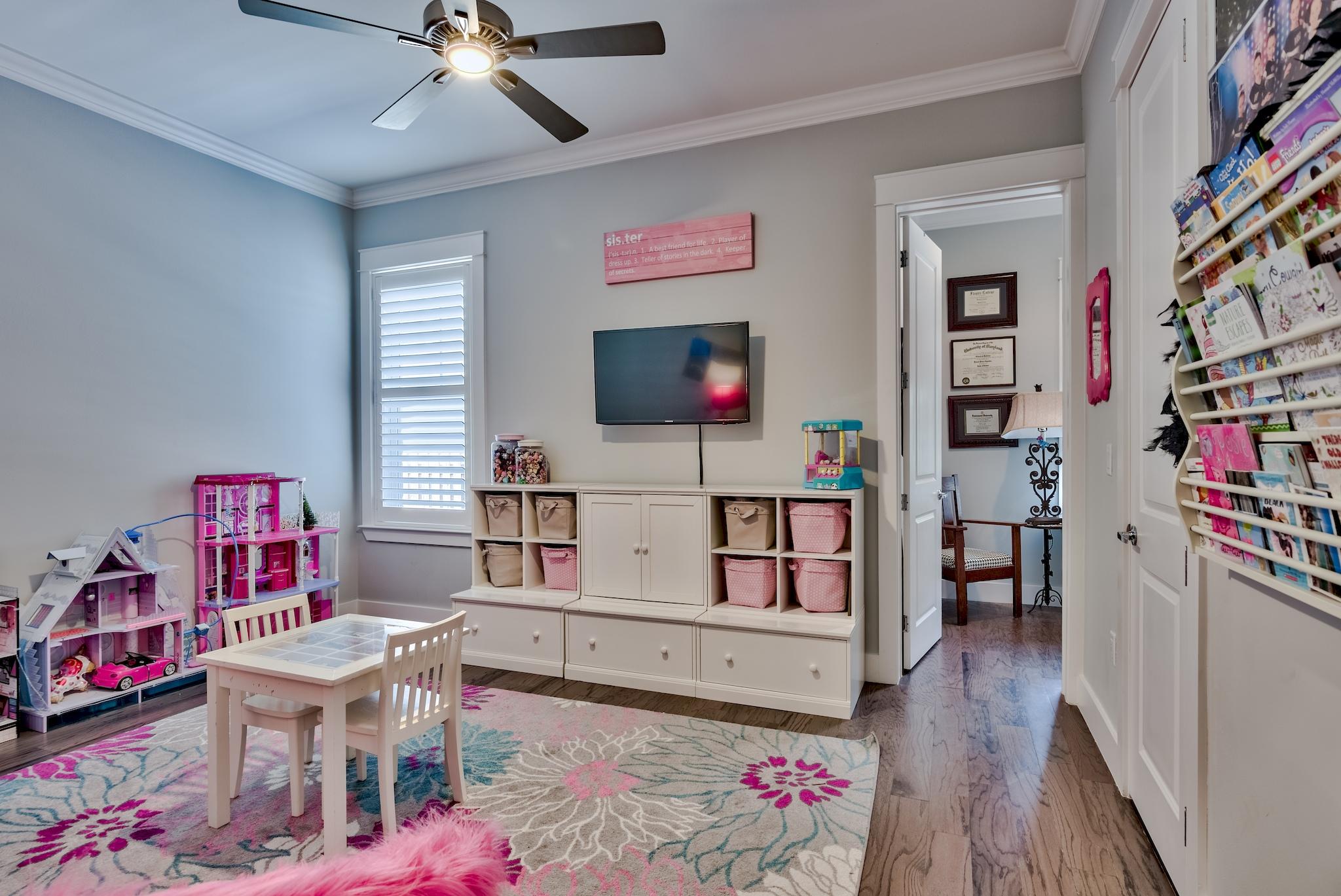 WINDSOR FOREST - Residential