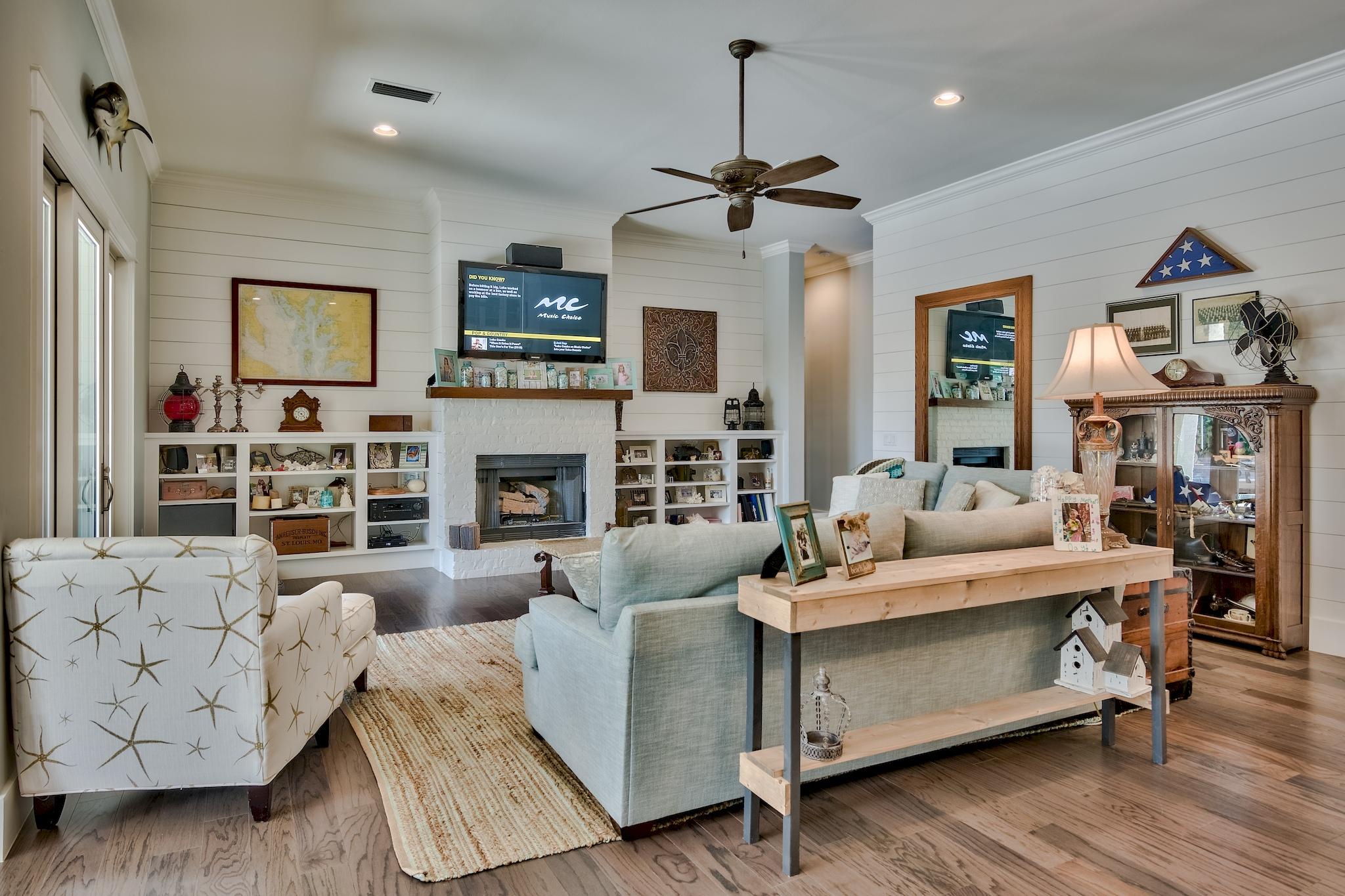 WINDSOR FOREST - Residential