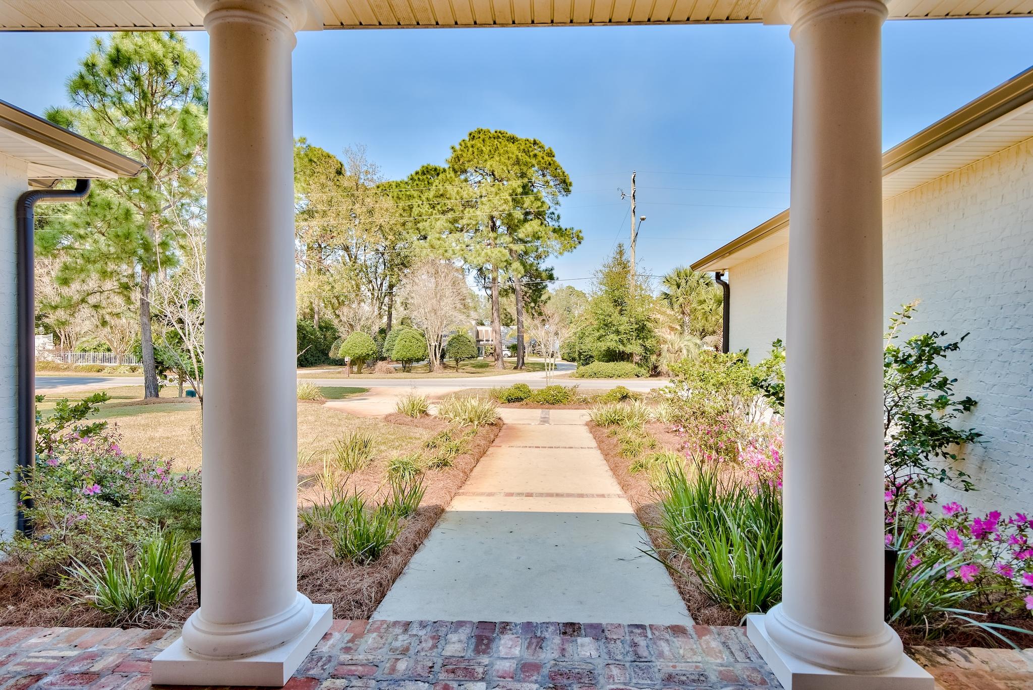 WINDSOR FOREST - Residential