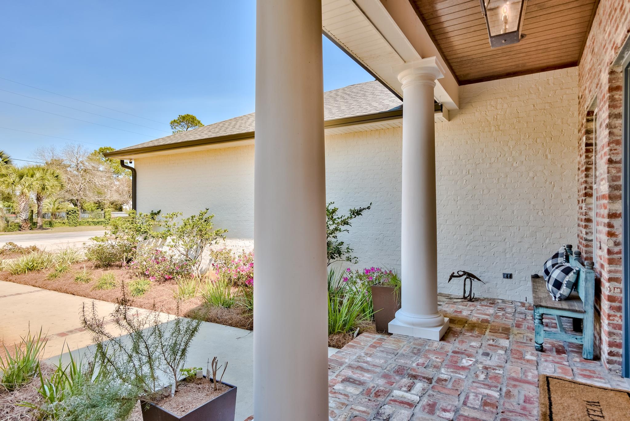 WINDSOR FOREST - Residential